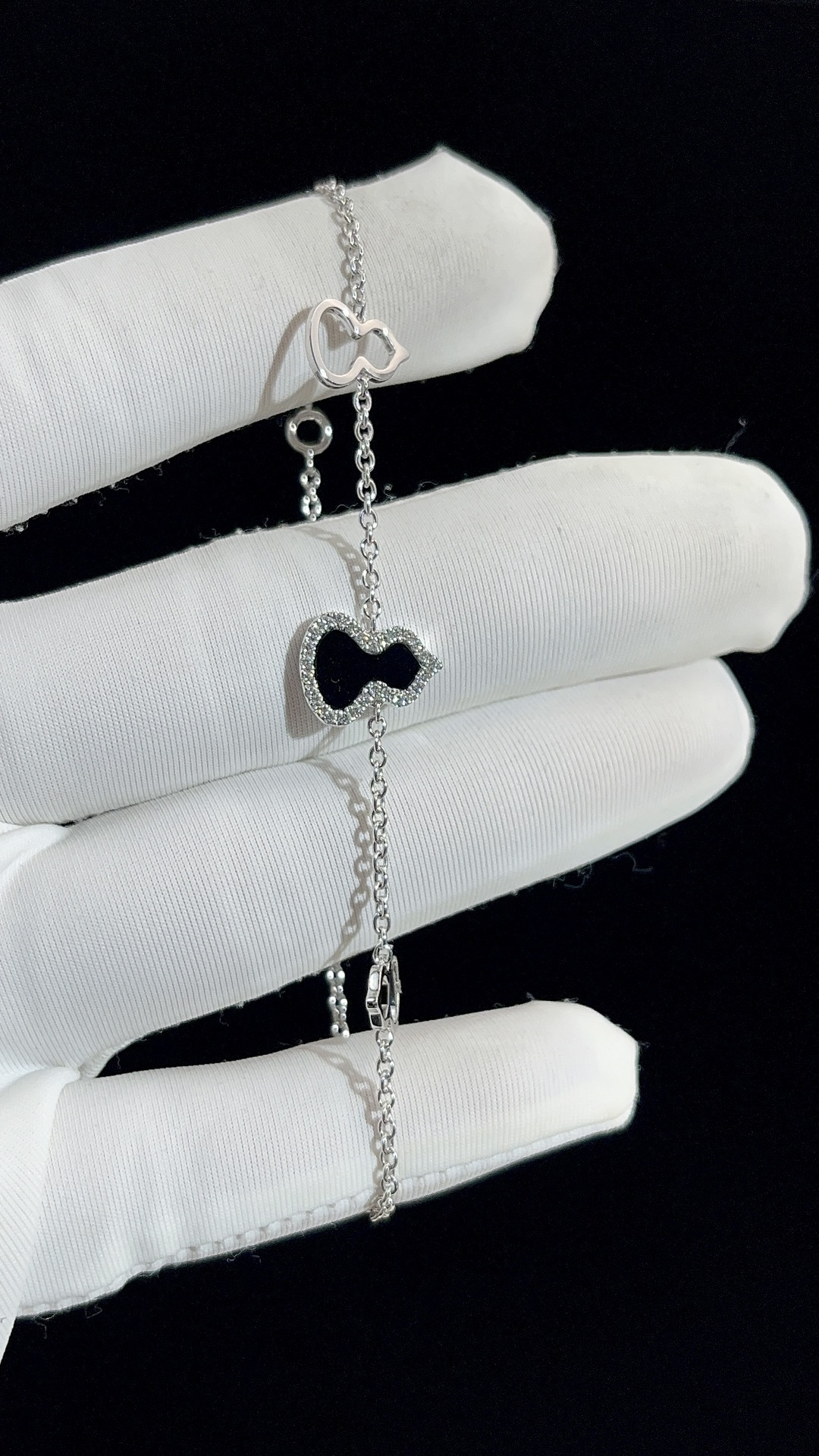 Qeelin Wulu Black Bracelet