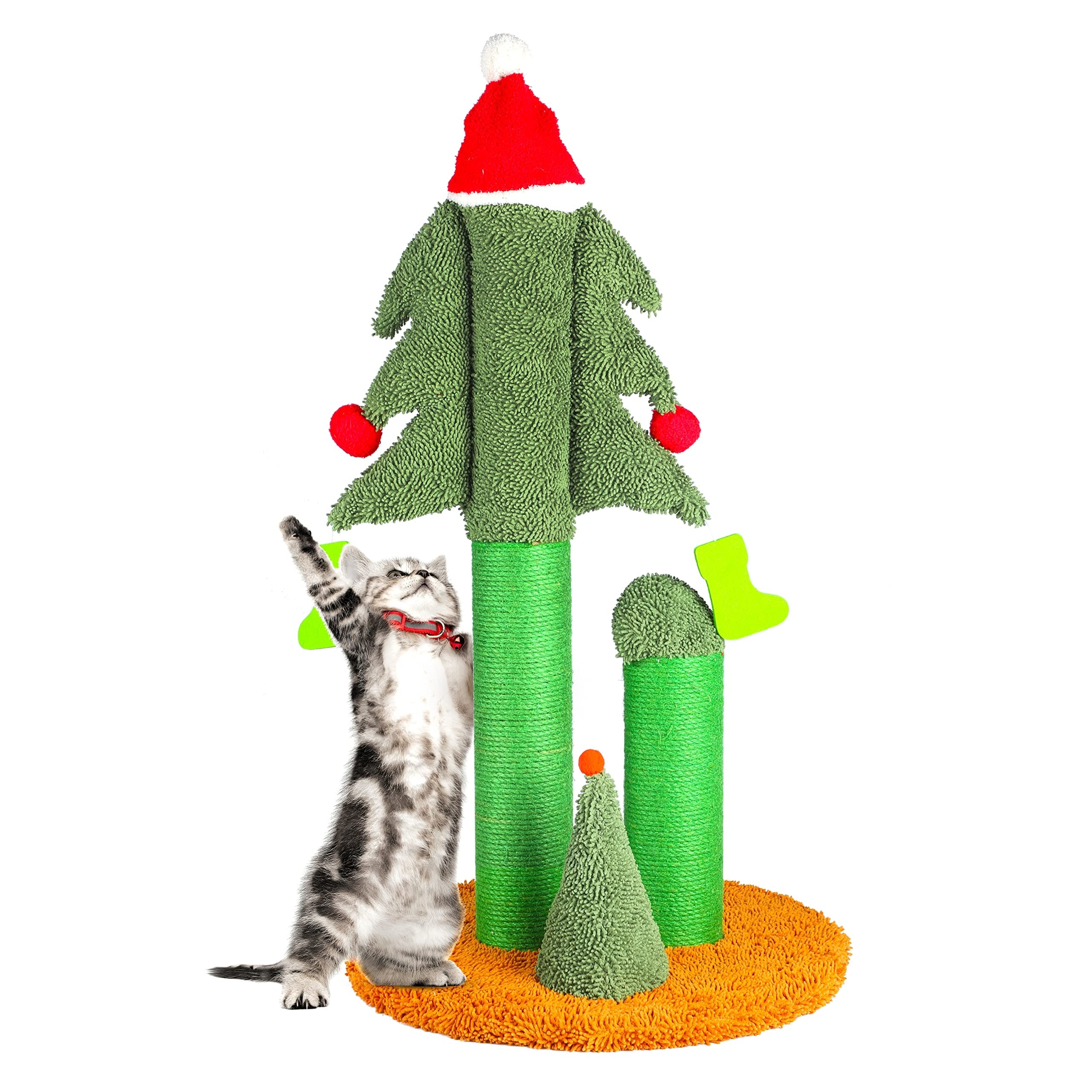 32'' Christmas Tree Cat Scratching Post with Sisal Rope and Teaser Balls