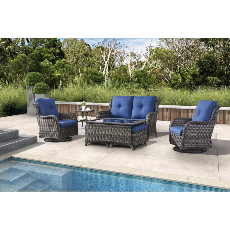 WFSBT 4 - Person Outdoor Seating Group with Cushions