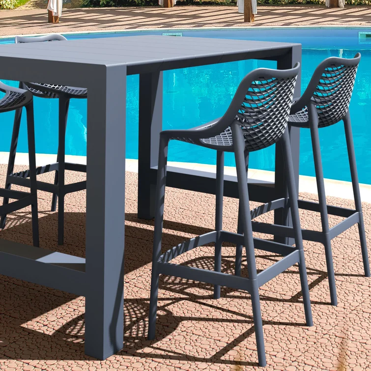 Farrah 4 - Person Rectangular Extendable Outdoor Dining Set