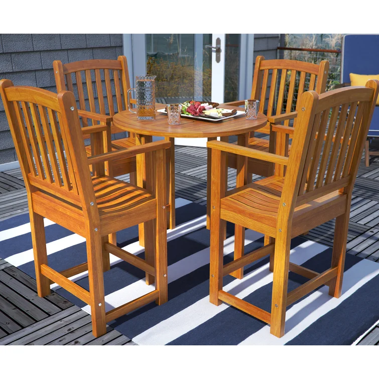 Blaser 4 - Person Round Outdoor Dining Set