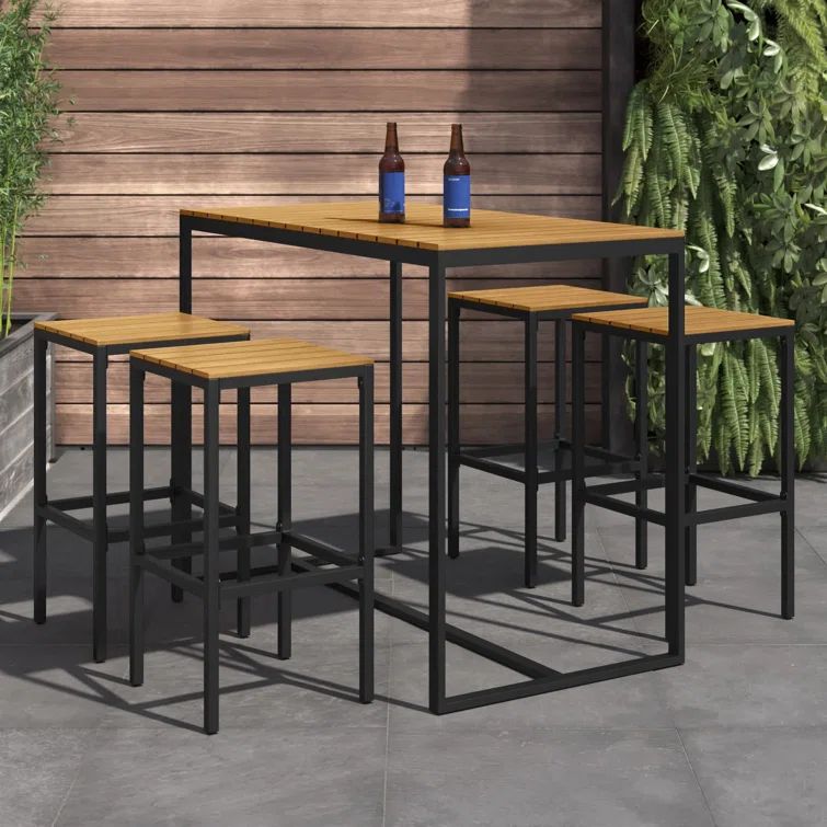 4 - Person Rectangular Outdoor Dining Set