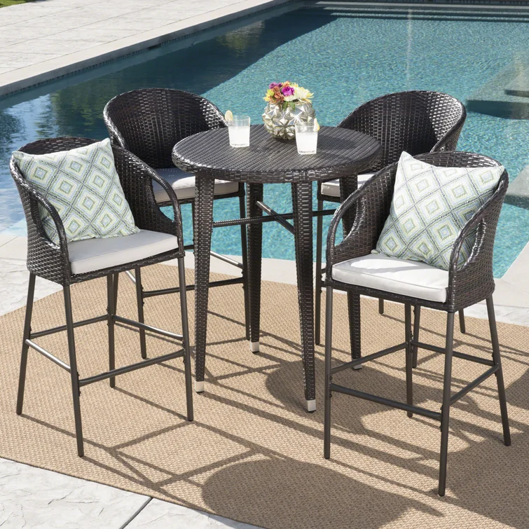 Bargnare 4 - Person Round Outdoor Dining Set