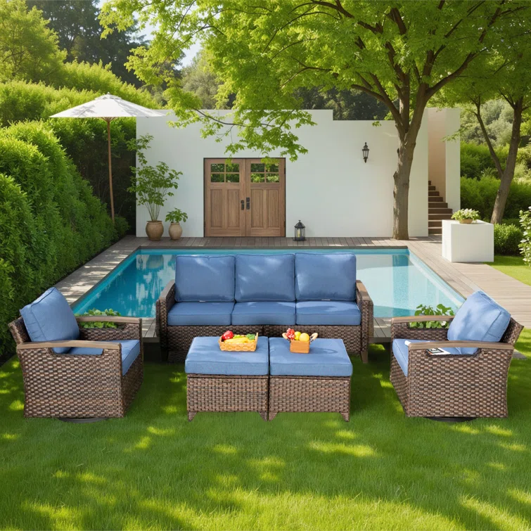 Buenhomino 5 - Person Outdoor Seating Group with Cushions