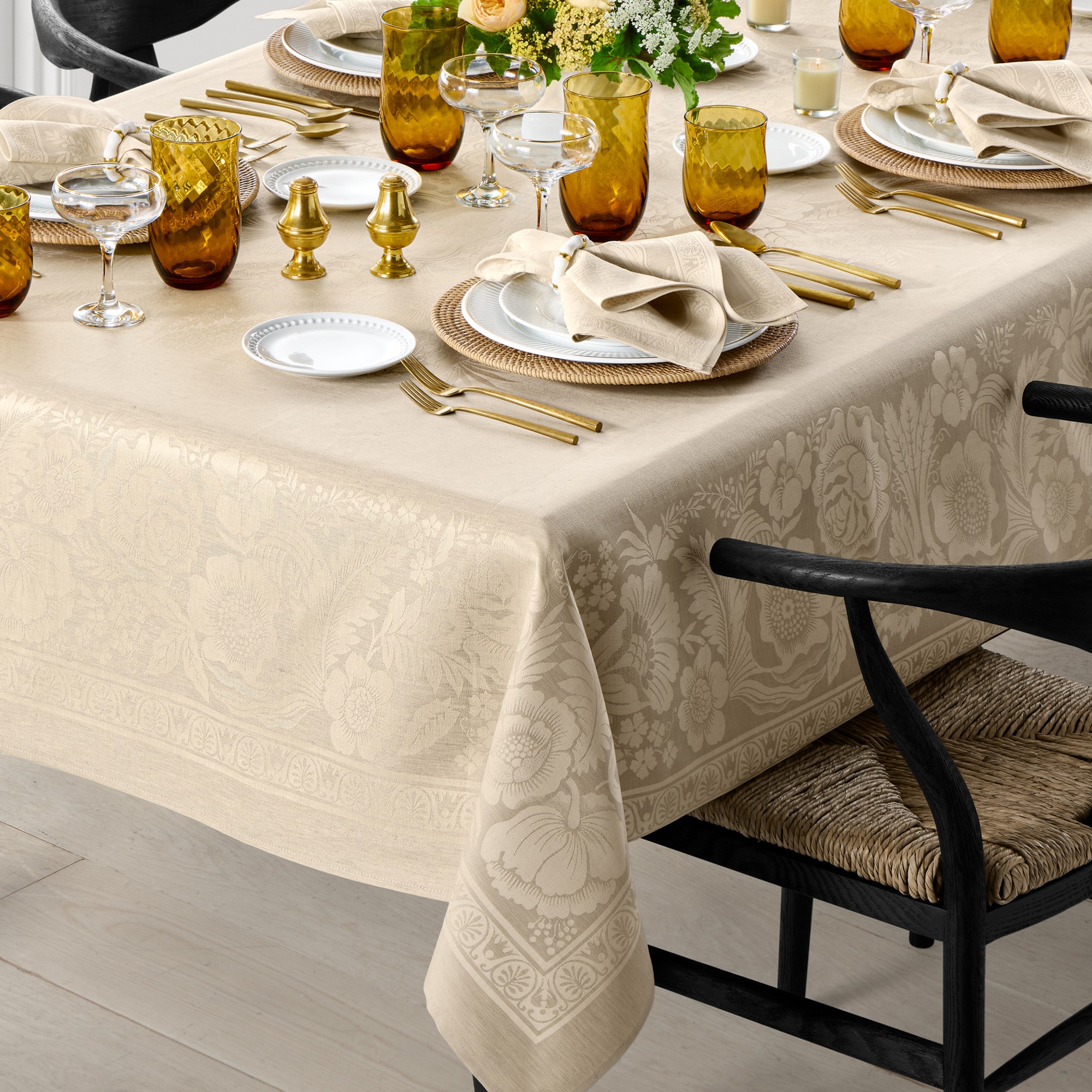 Vintage Floral Jacquard Tablecloth
