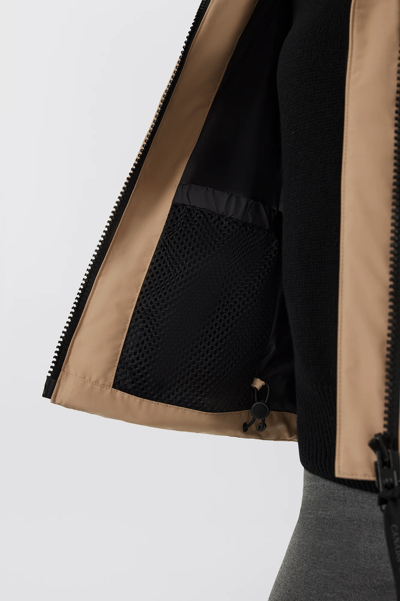 Grandview Cropped Vest Black Label