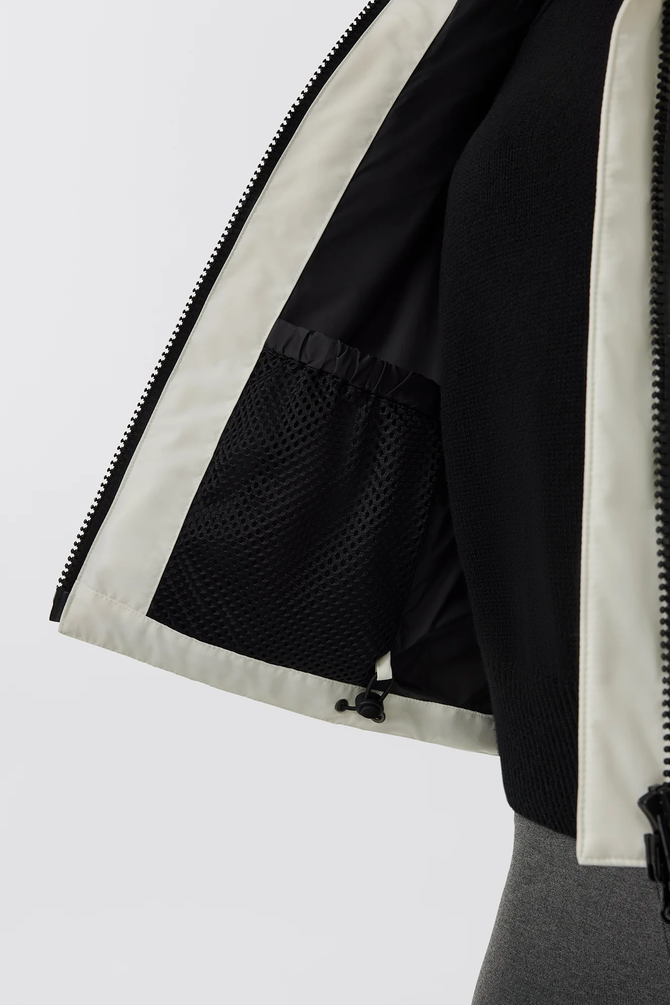 Grandview Cropped Vest Black Label