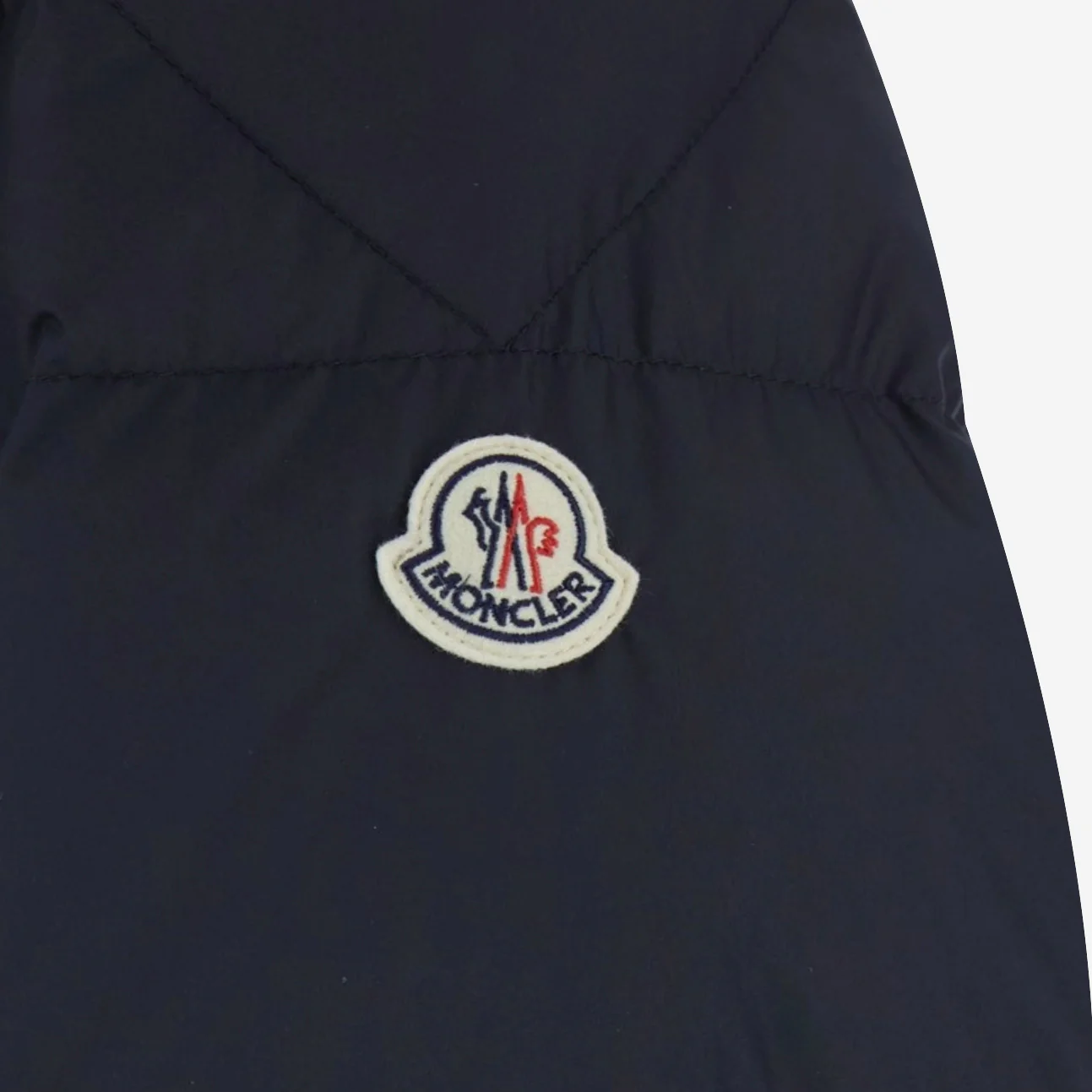 Moncler Bouvaque Tricolor-Trim Down Jacket