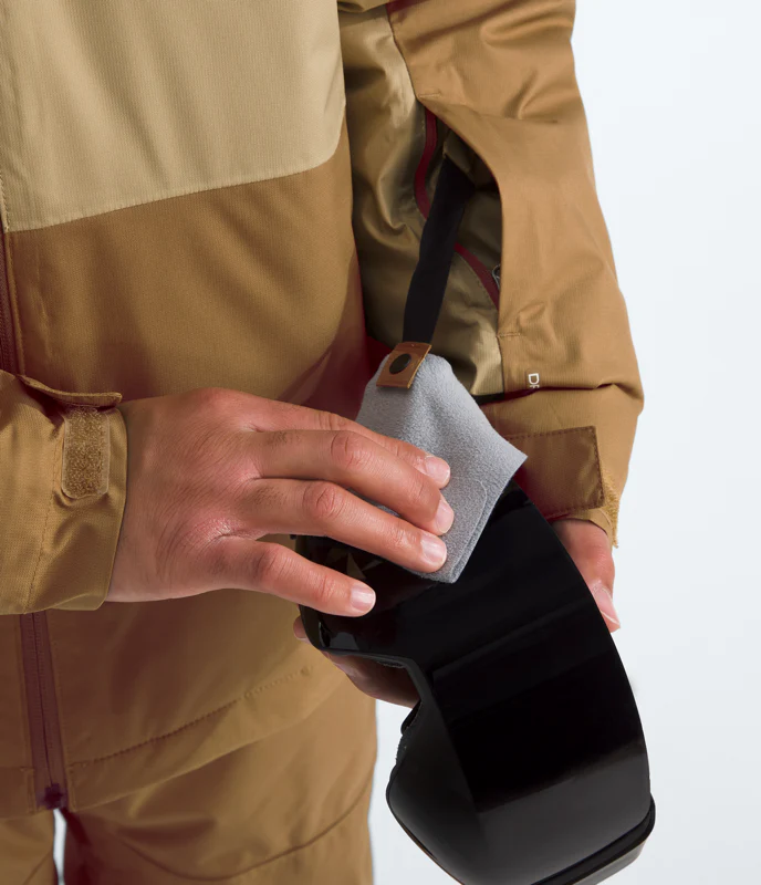 The North Face NF0A88TZ Boys' Freedom Insulated Jacket