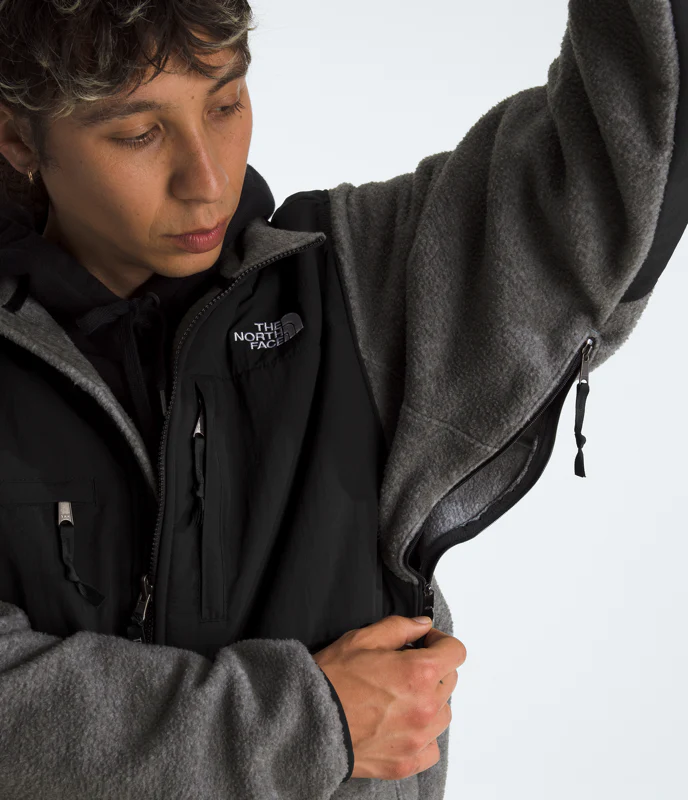 The North Face NF0A88XH Mens Retro Denali Jacket