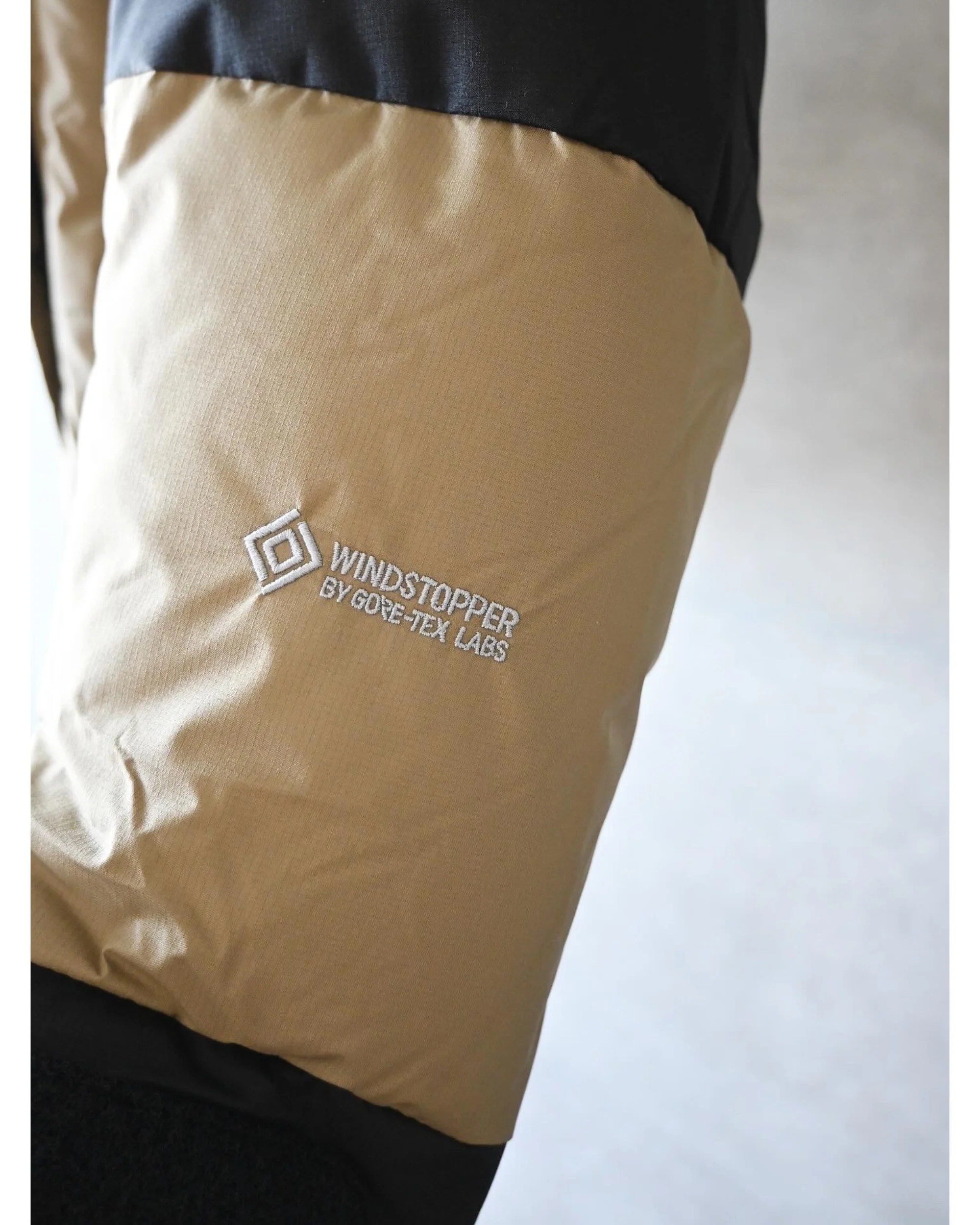 Short Baltoro Light Jacket