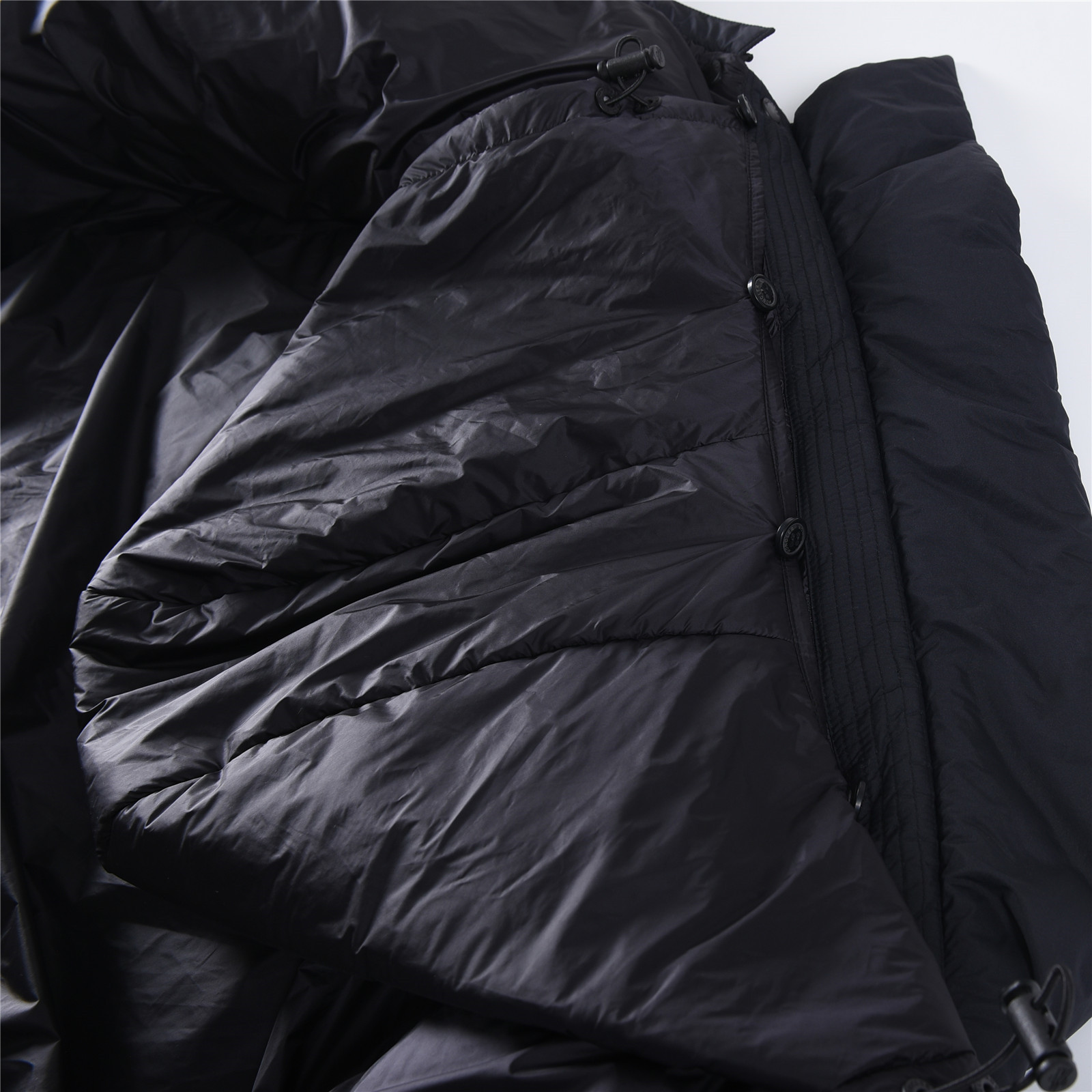 Mongkelai 25SS Alize Autumn/Winter New Arrival – Long Down Jacket with Large Logo, Thickened, Detachable Hood, Unisex Black