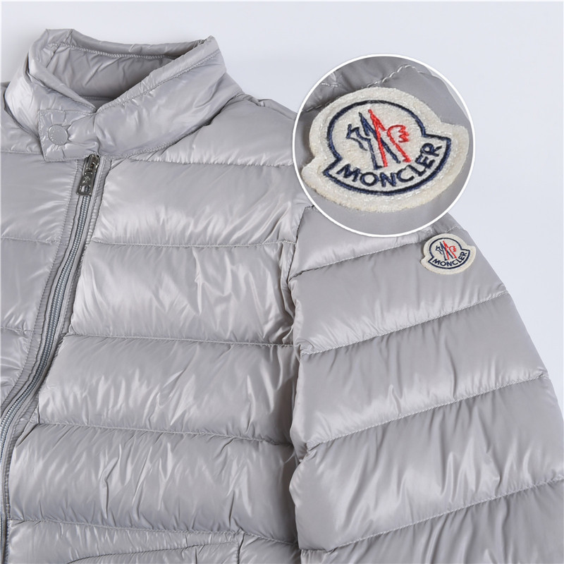 Moncler / Mongkelai 2025 Acorus Classic Lightweight Stand-Collar Casual Men’s Down Jacket –Light Grey