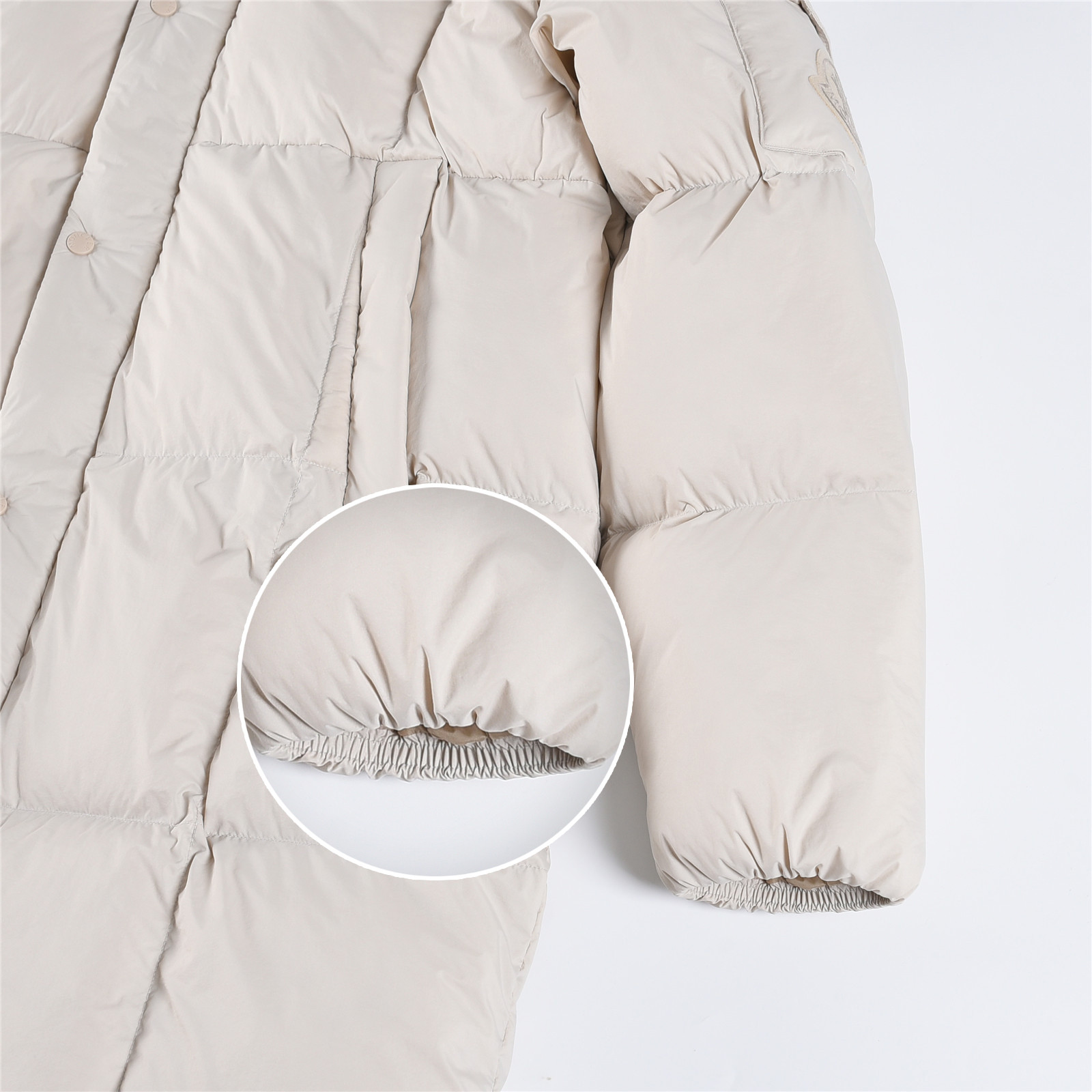 Mongkelai 25SS Alize Autumn/Winter New Arrival – Long Down Jacket with Large Logo, Thickened, Detachable Hood, Unisex Beige