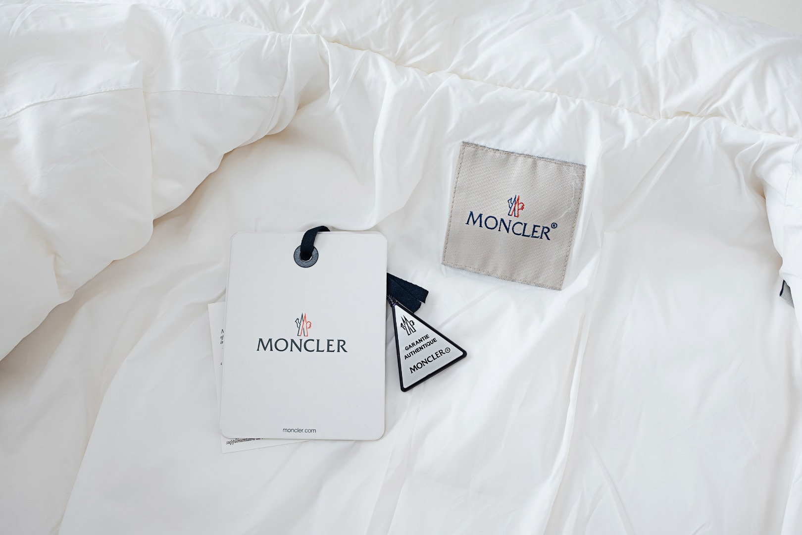 MONCLER RAXXY collaboration unisex down jacket black