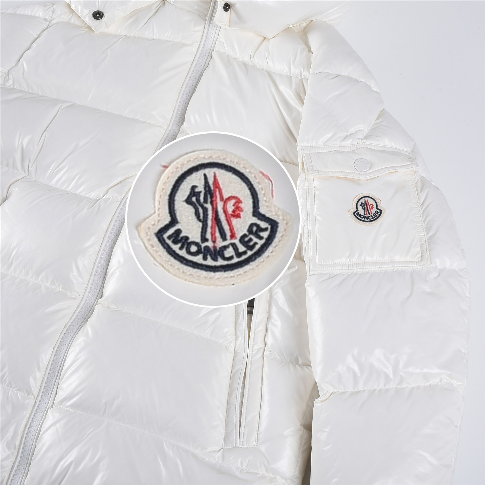 Moncler Maya Hooded Short Down Jacket Women‘s White