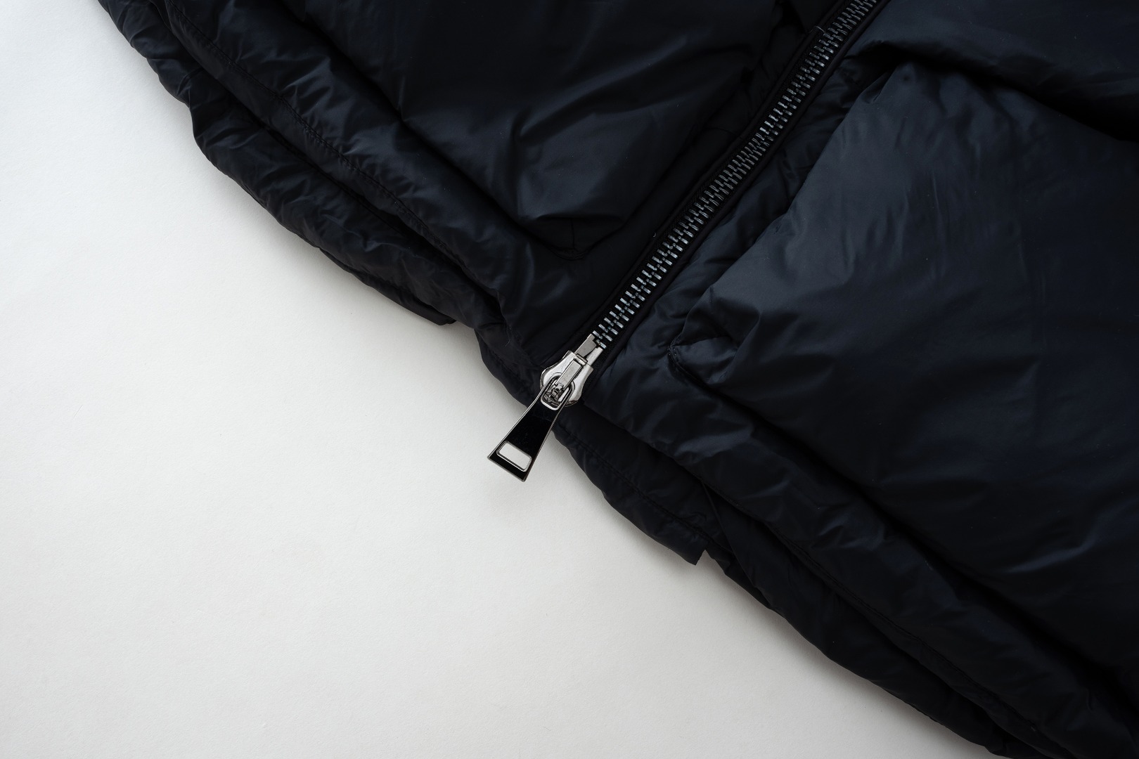 MONCLER RAXXY collaboration unisex down jacket black