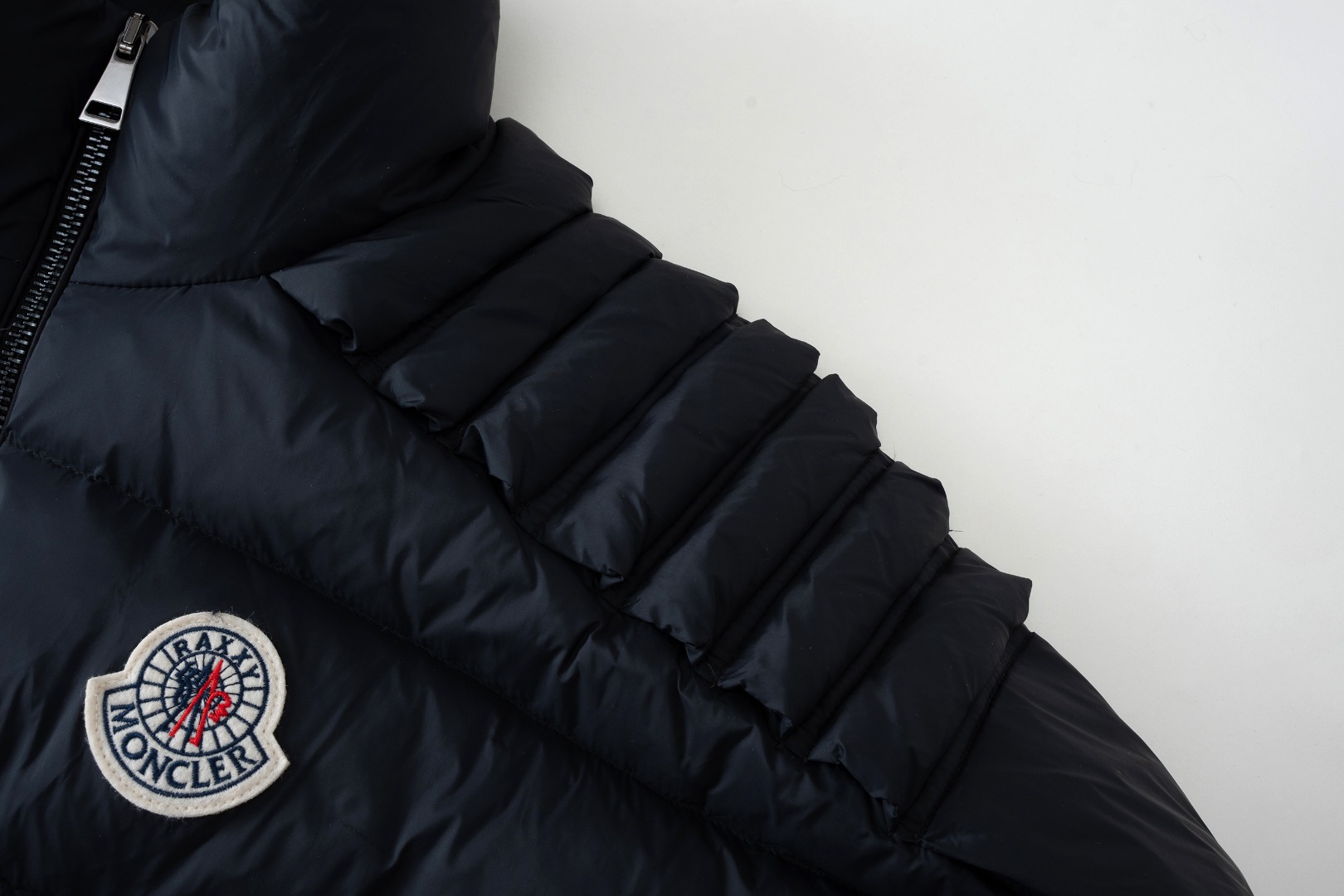 MONCLER RAXXY collaboration unisex down jacket black