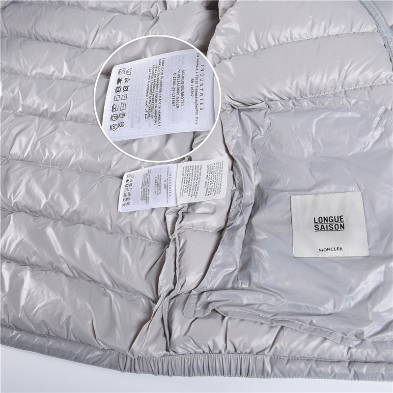 Moncler / Mongkelai 2025 Acorus Classic Lightweight Stand-Collar Casual Men’s Down Jacket –Light Grey
