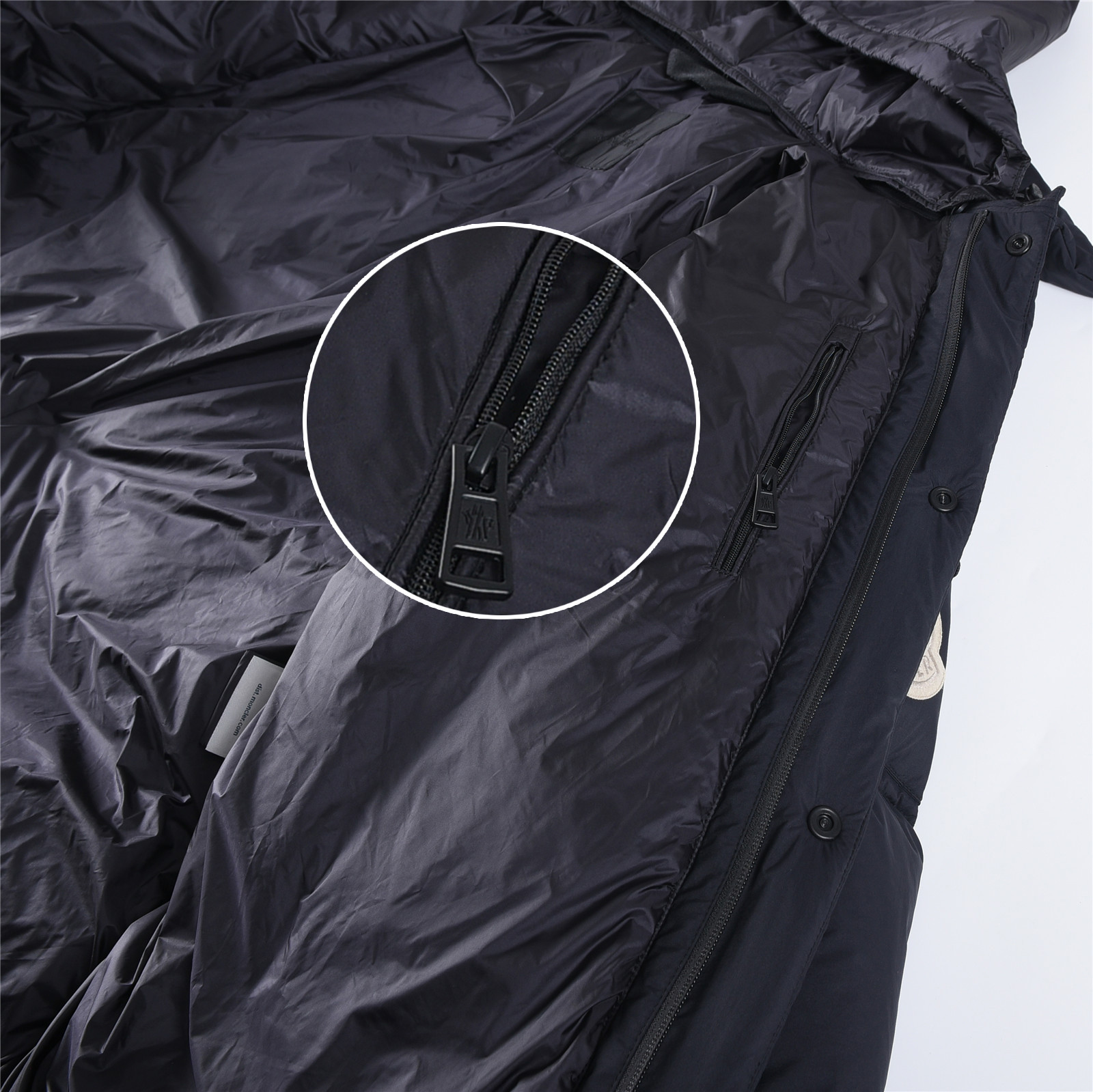 Mongkelai 25SS Alize Autumn/Winter New Arrival – Long Down Jacket with Large Logo, Thickened, Detachable Hood, Unisex Black