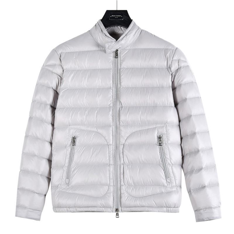 Moncler / Mongkelai 2025 Acorus Classic Lightweight Stand-Collar Casual Men’s Down Jacket –Light Grey
