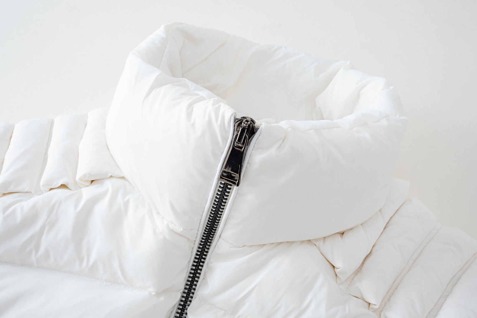 MONCLER RAXXY collaboration unisex down jacket black