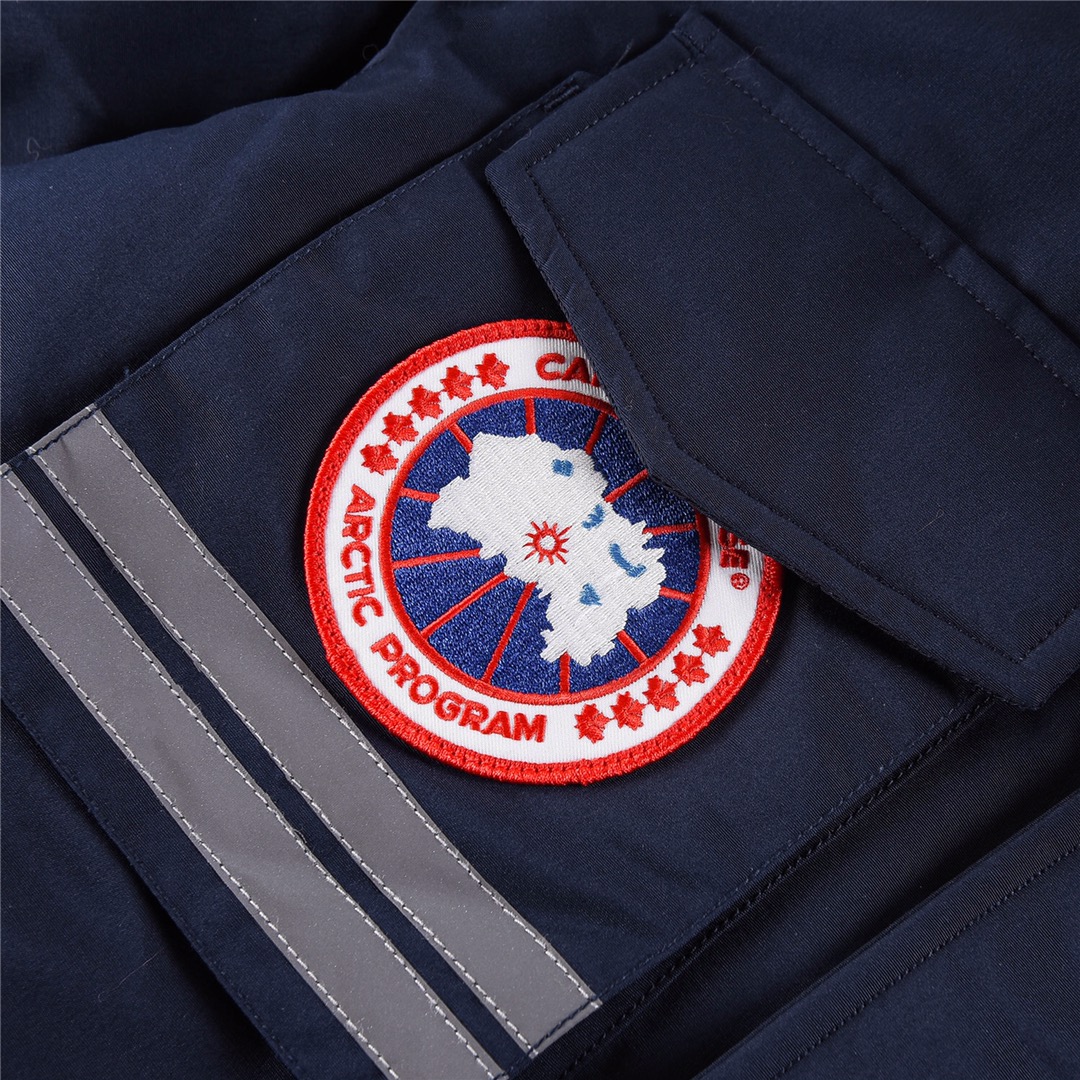 Canada Goose 10 Classic Down Jacket – Dark Blue