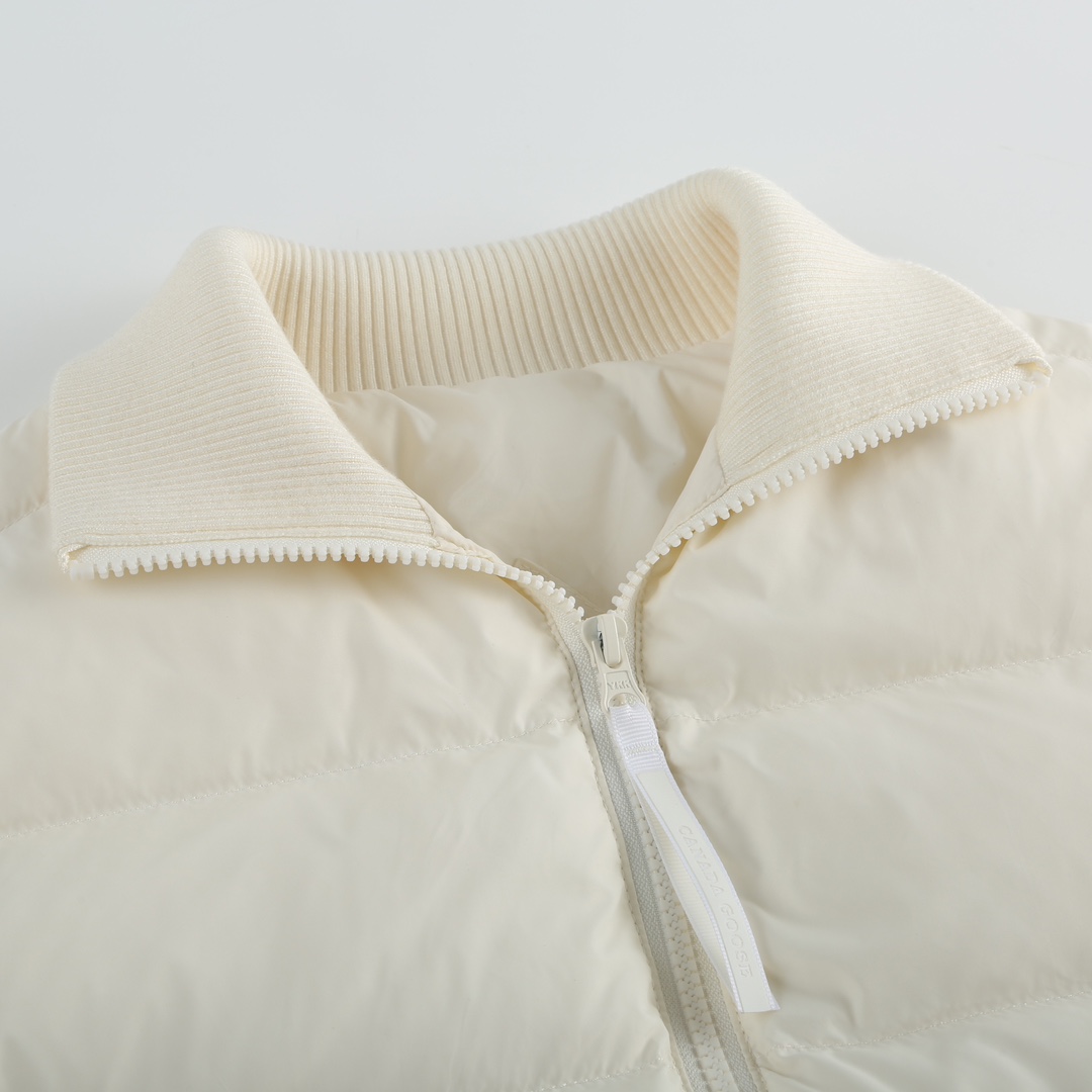 Canada Goose Women’s Wide-Stitch Knitted Down Jacket – White