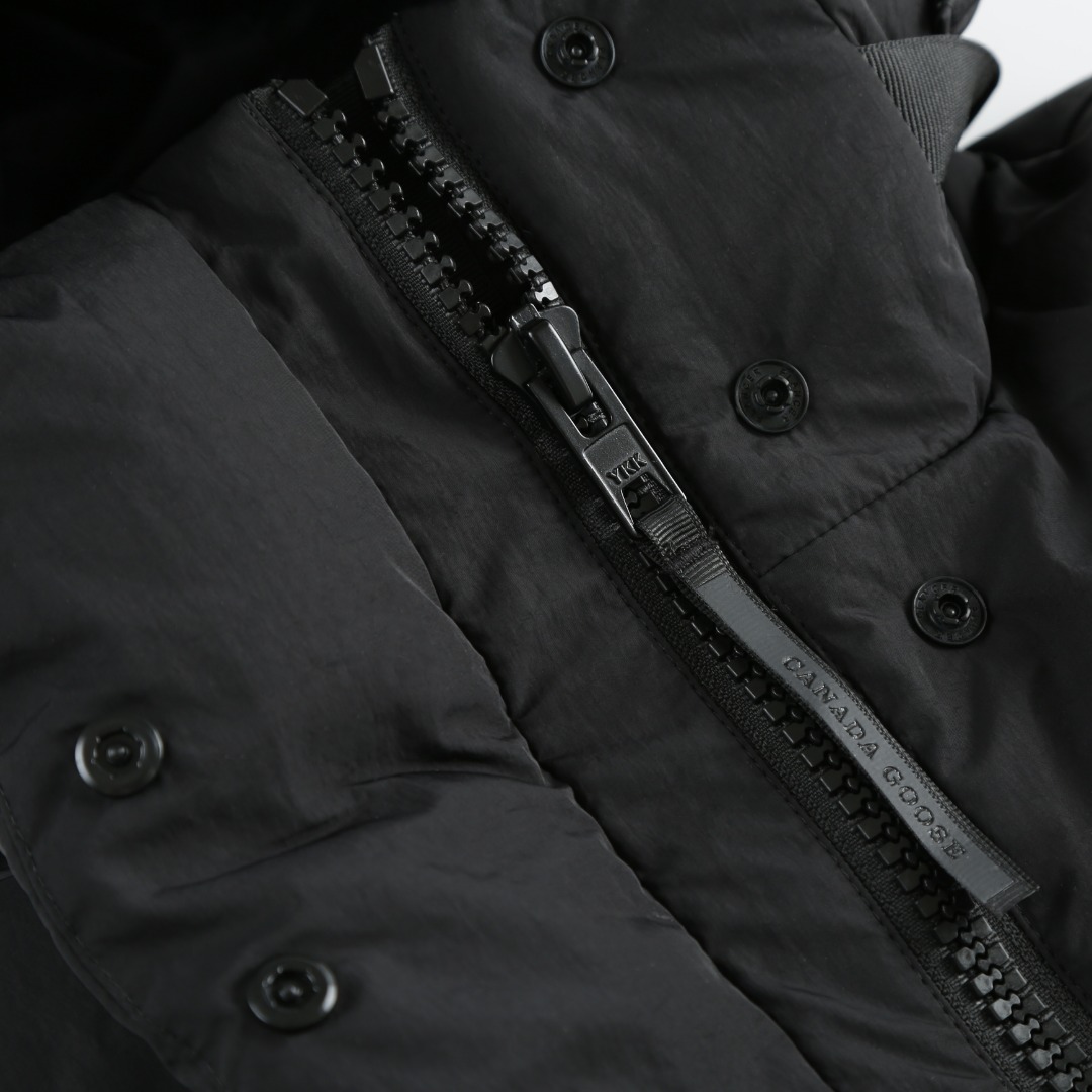 Canada Goose Junction Puffer Down Vest with Logo Patch– Black