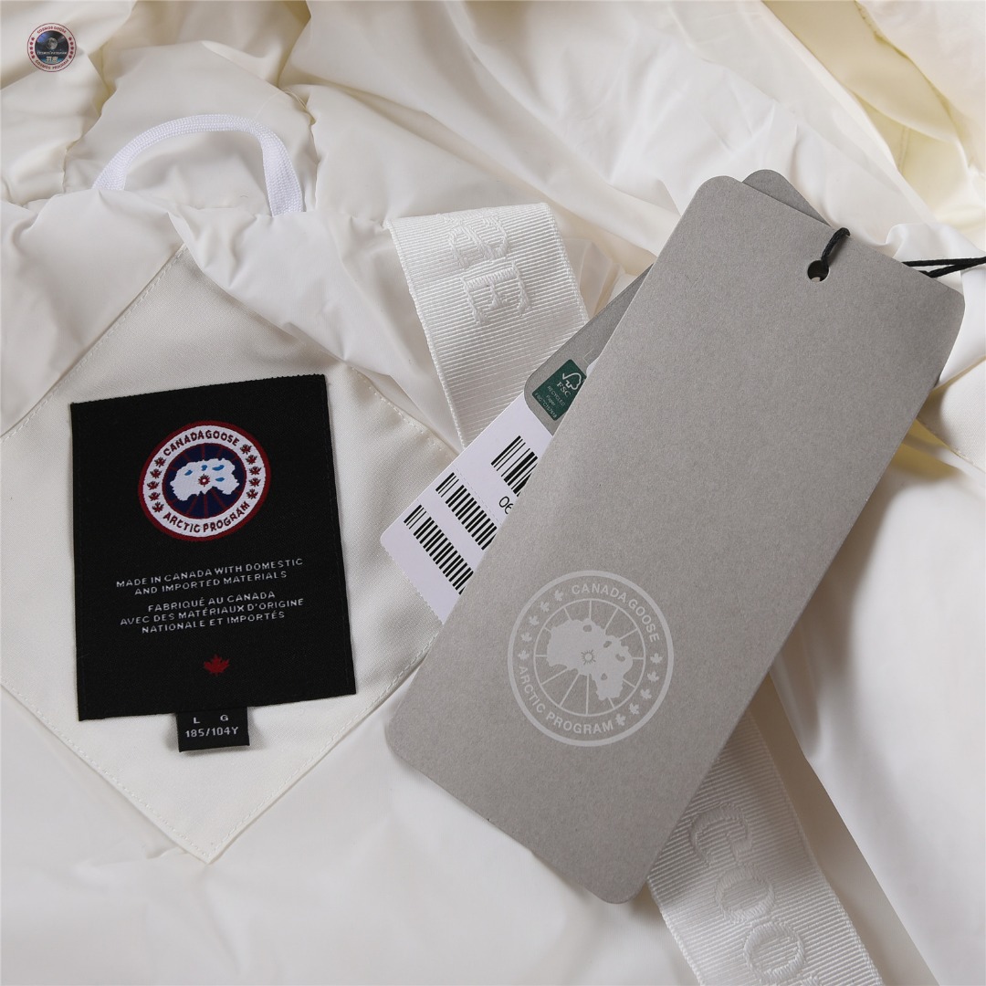 Canada Goose Junction Puffer Down Vest with Logo Patch– White