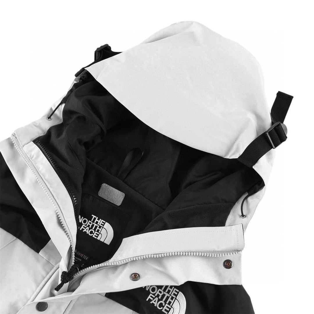 THE NORTH FACE 1990 Classic Outdoor Waterproof Jacket–White