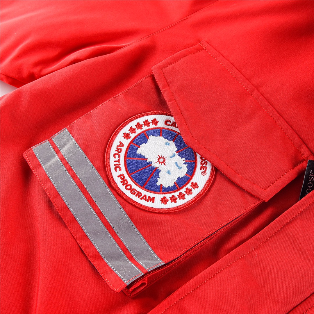 Canada Goose 10 Classic Down Jacket – Red