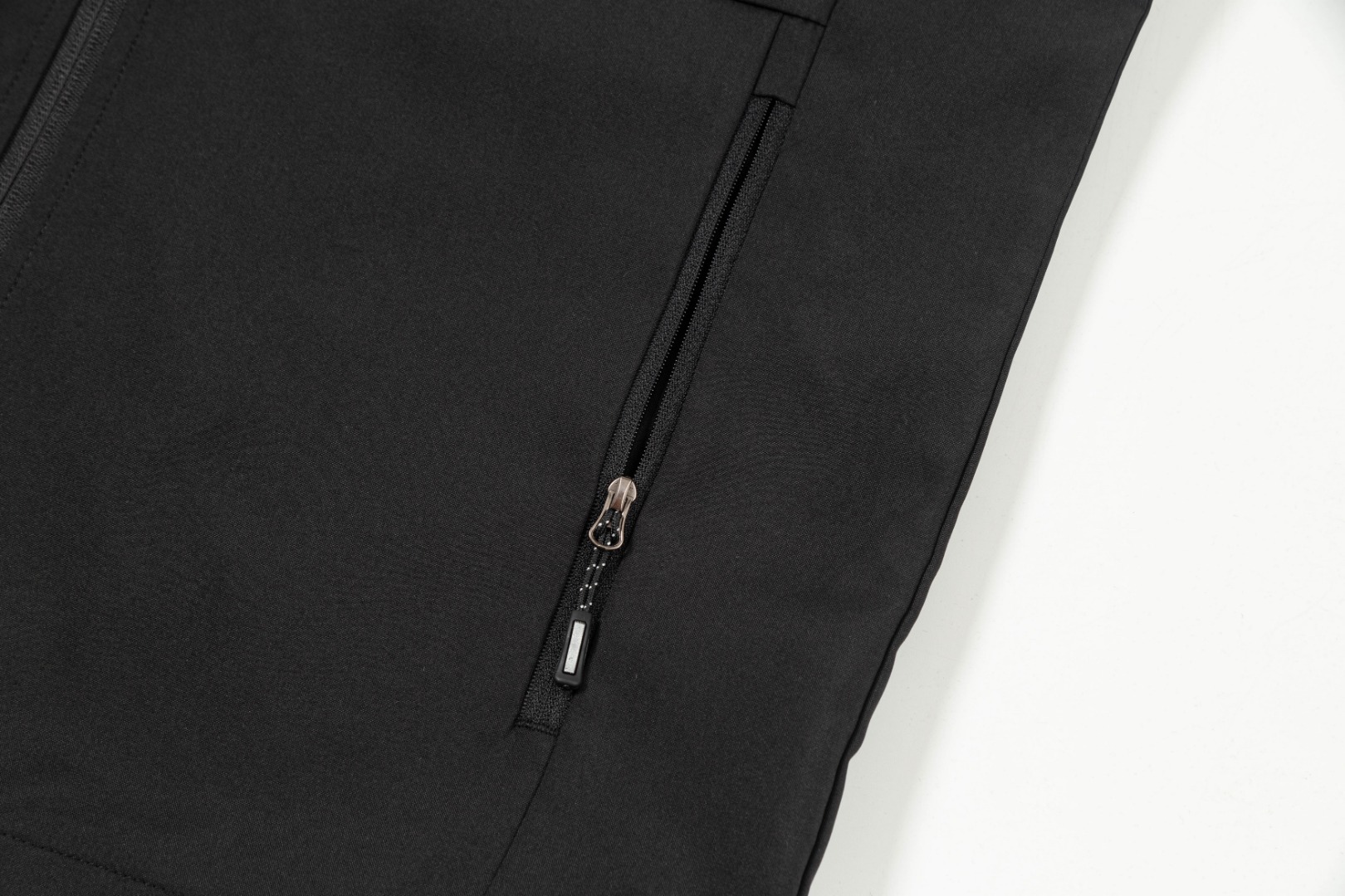 THE NORTH FACE SS New Outdoor Windproof, Water-Resistant, Breathable Lightweight Vest– Black