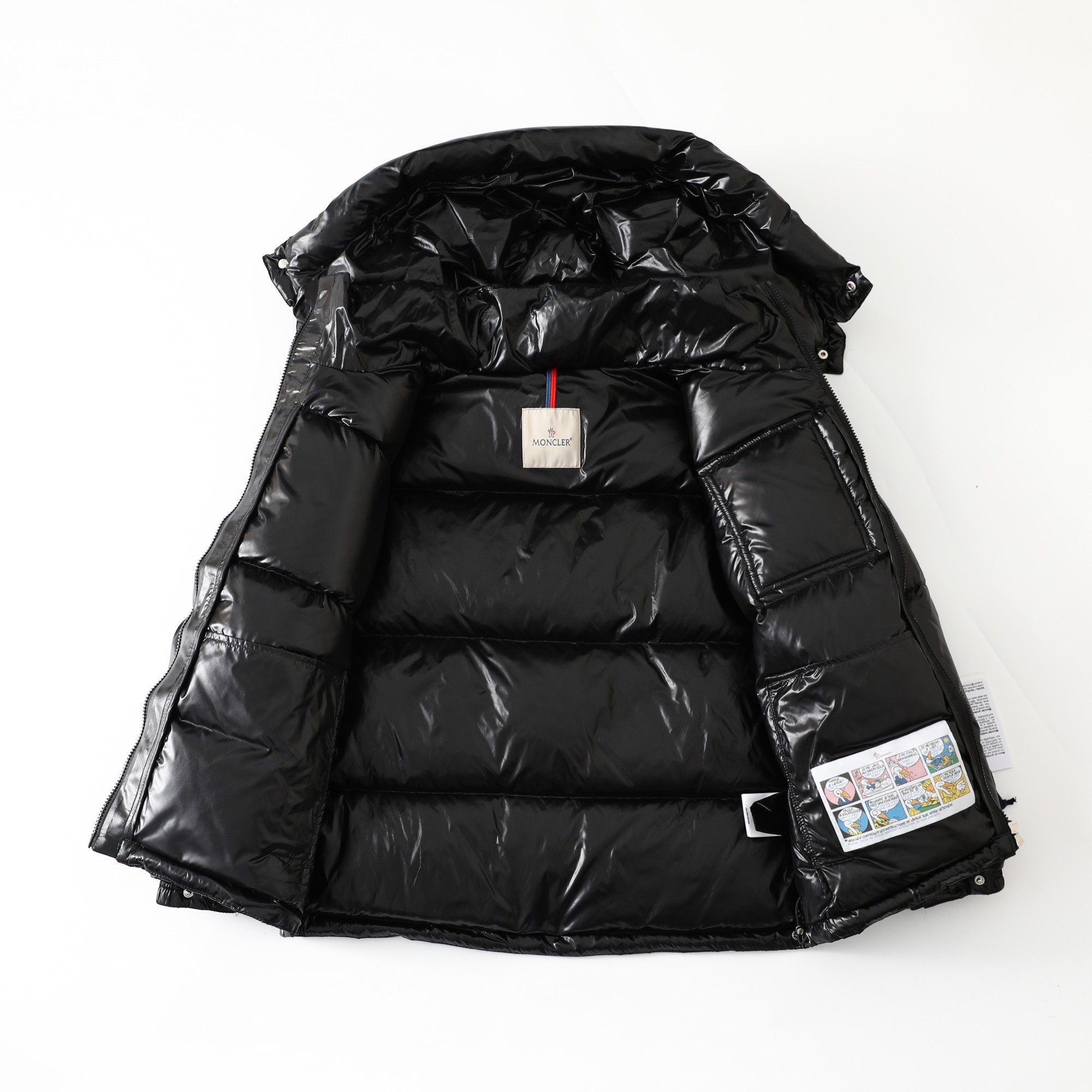 MONCLER Short Down Jacket with Tricolor Webbing – White Goose Down
