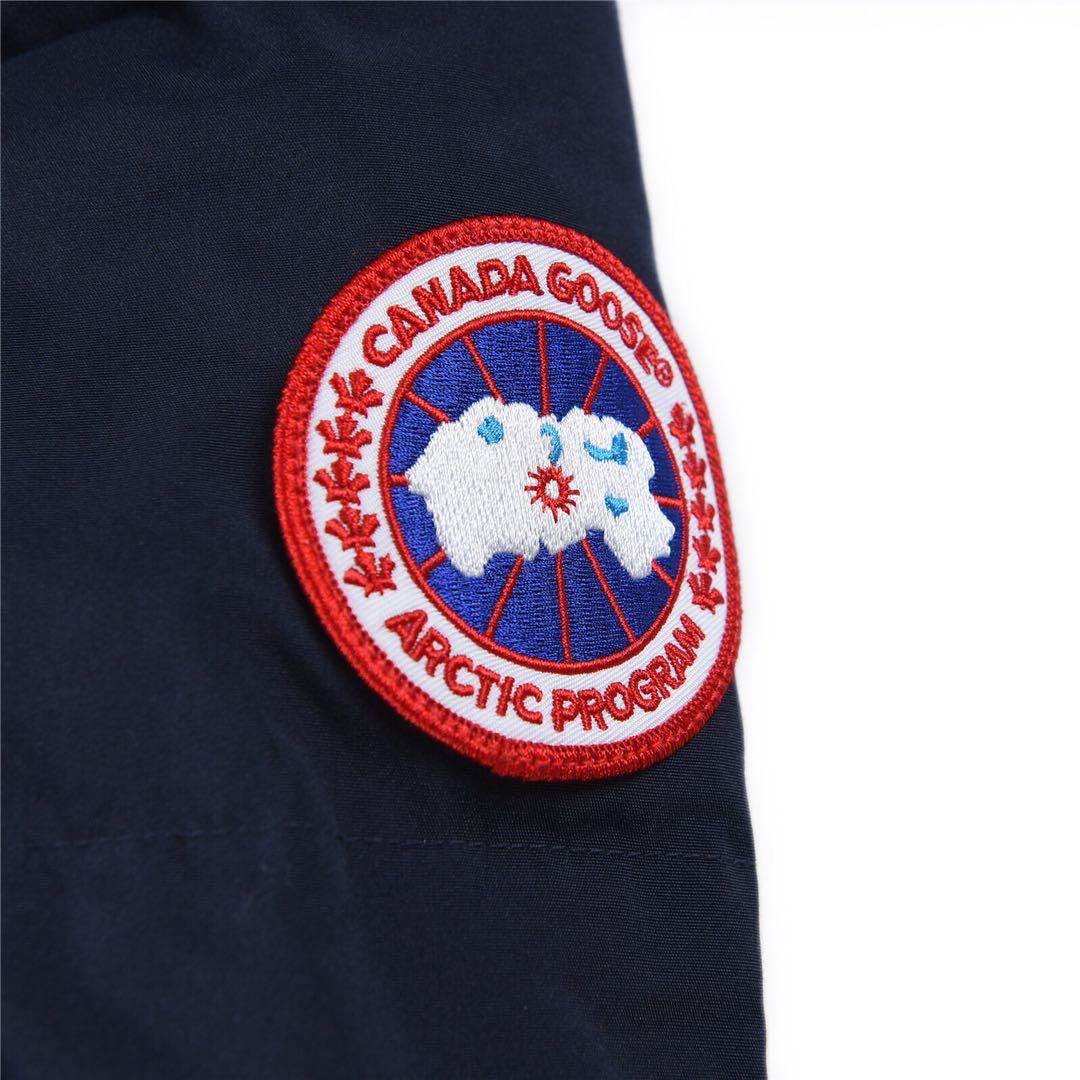 Canada Goose Mystique 3035LB Extended Parka – 2022 Women’s Edition – Dark Blue