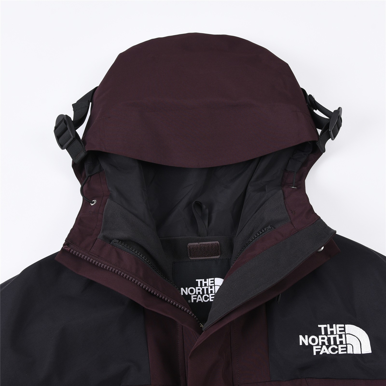 THE NORTH FACE 1990 Classic Outdoor Waterproof Jacket– Burgundy