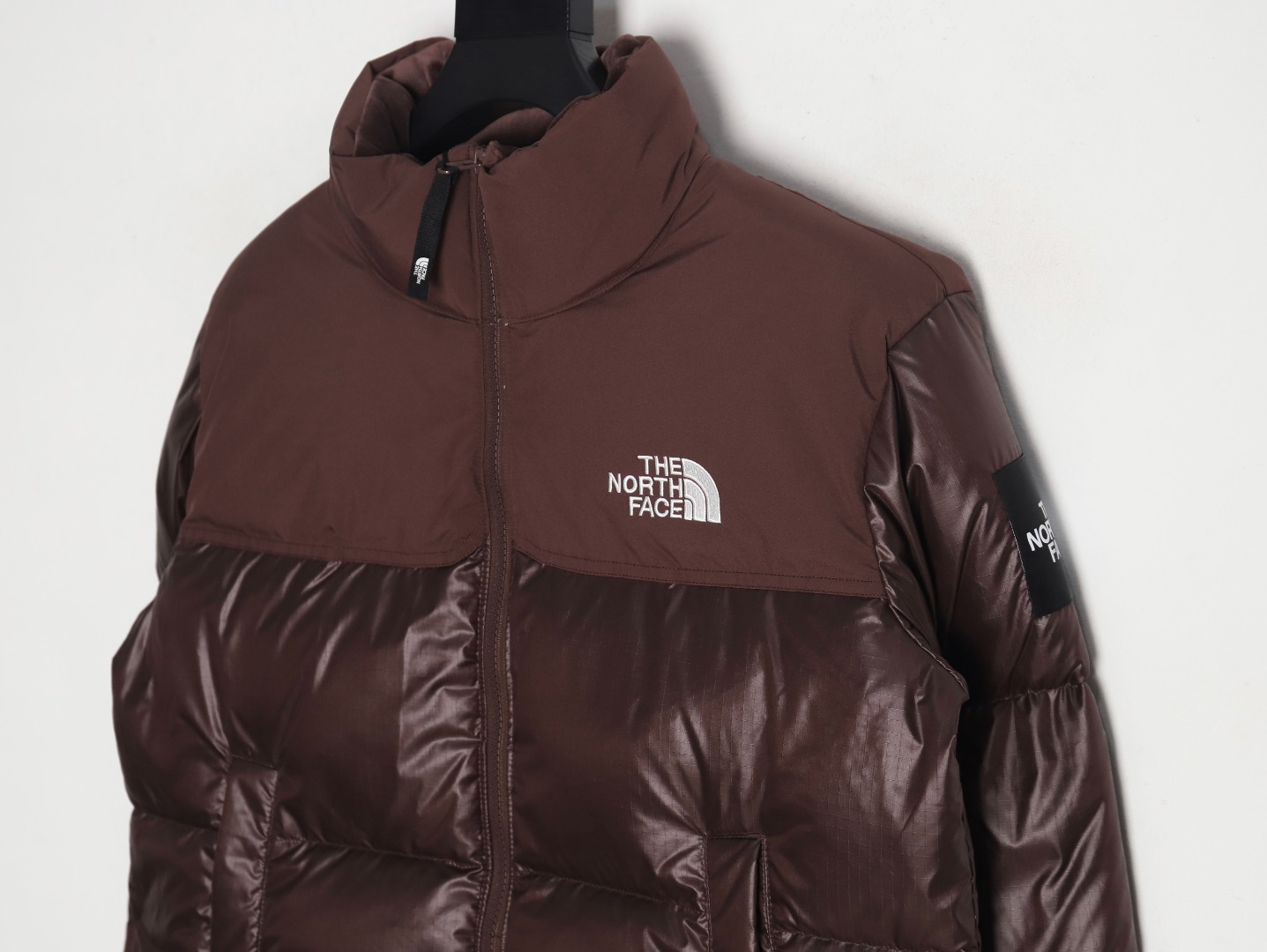 THE NORTH FACE TNF 22SS 82B Short Retro Shiny Down Jacket – Coffee