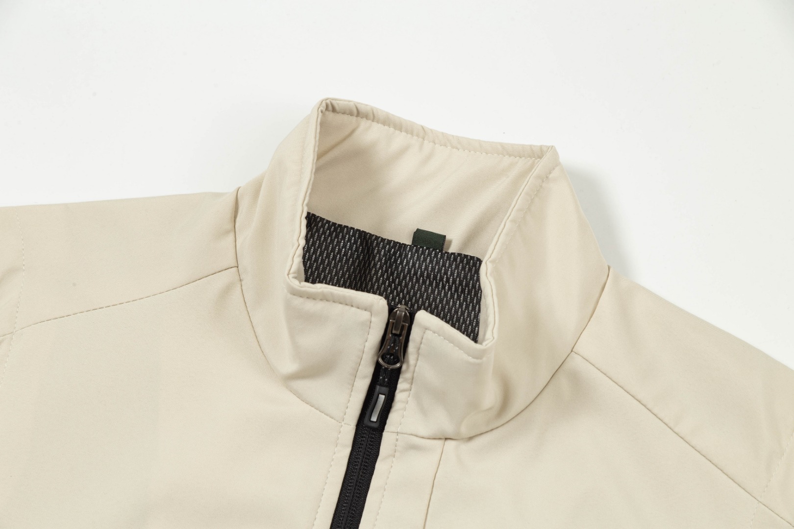 THE NORTH FACE SS New Outdoor Windproof, Water-Resistant, Breathable Lightweight Vest– White