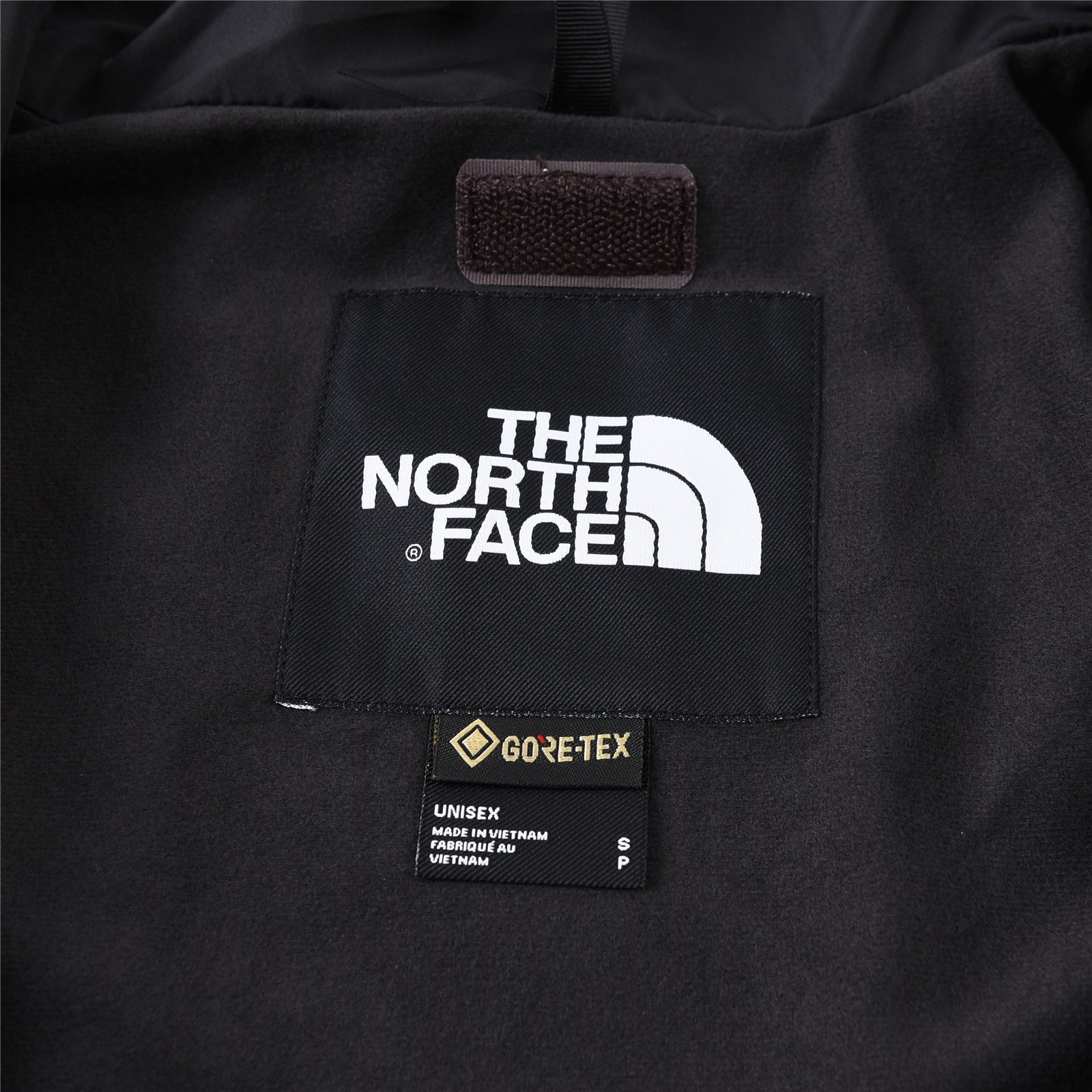 THE NORTH FACE 1990 Classic Outdoor Waterproof Jacket– Burgundy