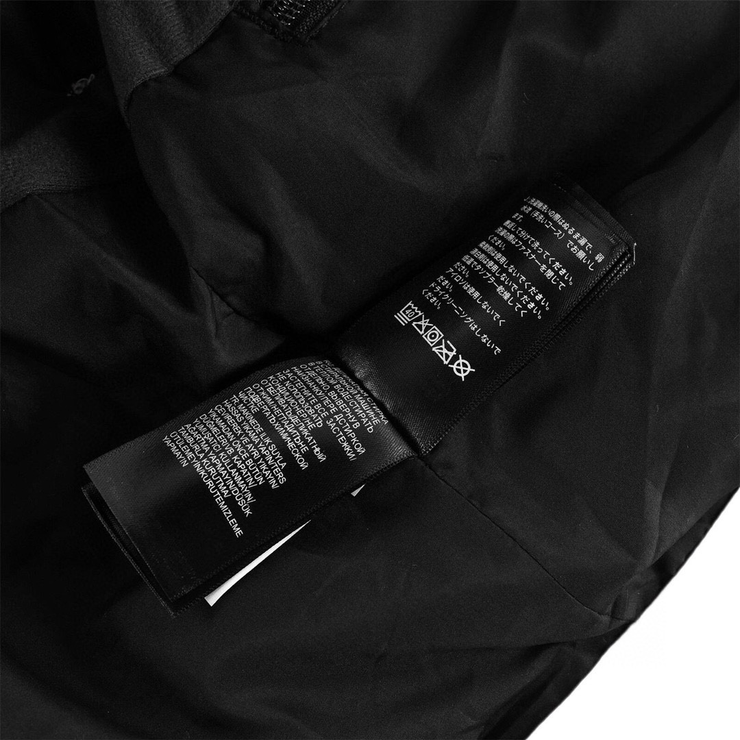 THE NORTH FACE 1990 Classic Outdoor Waterproof Jacket–White