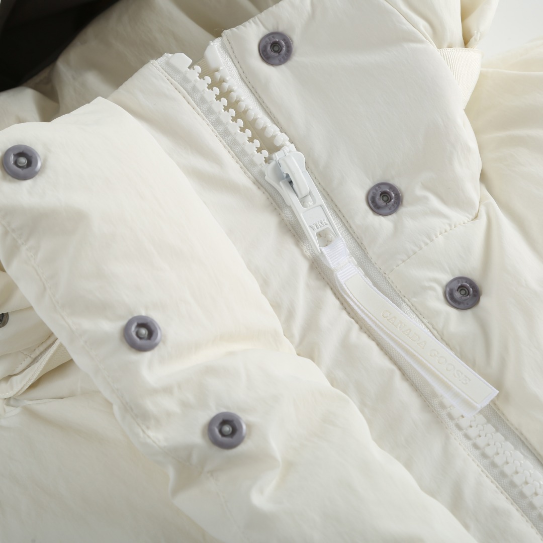 Canada Goose Junction Puffer Down Vest with Logo Patch– White