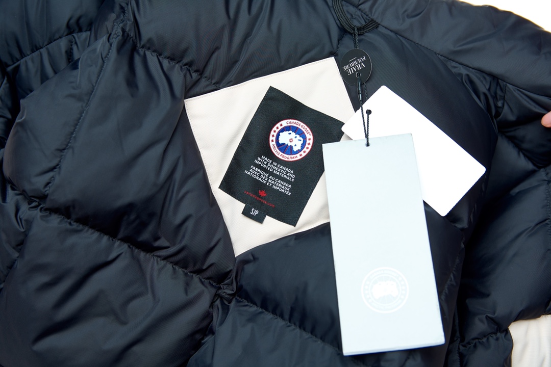 Canada Goose 08 Expedition Parka 4660M – Arctic-Grade Winter Jacket, Off-White