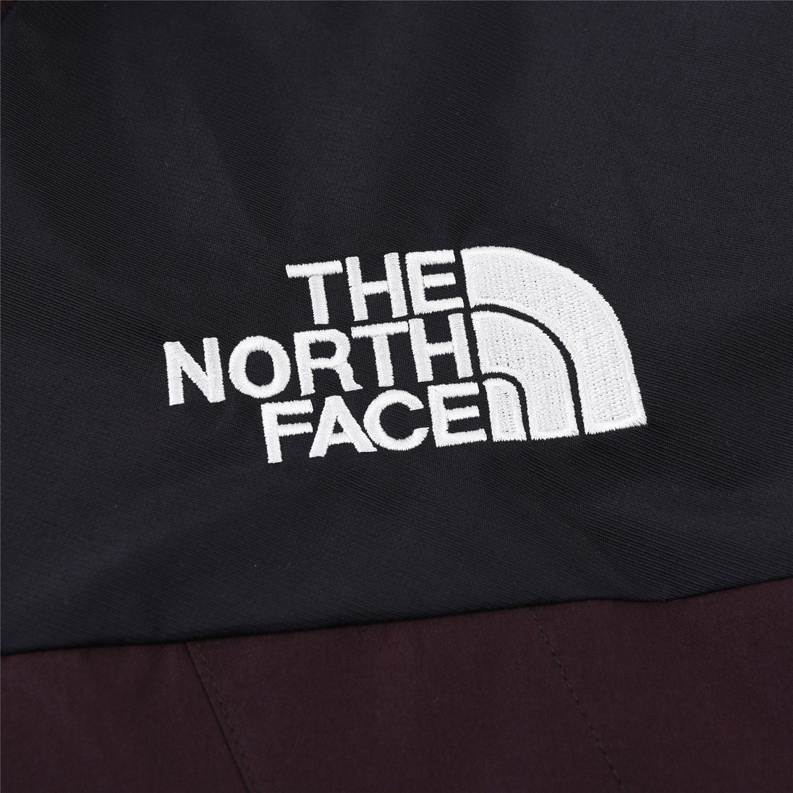 THE NORTH FACE 1990 Classic Outdoor Waterproof Jacket– Burgundy