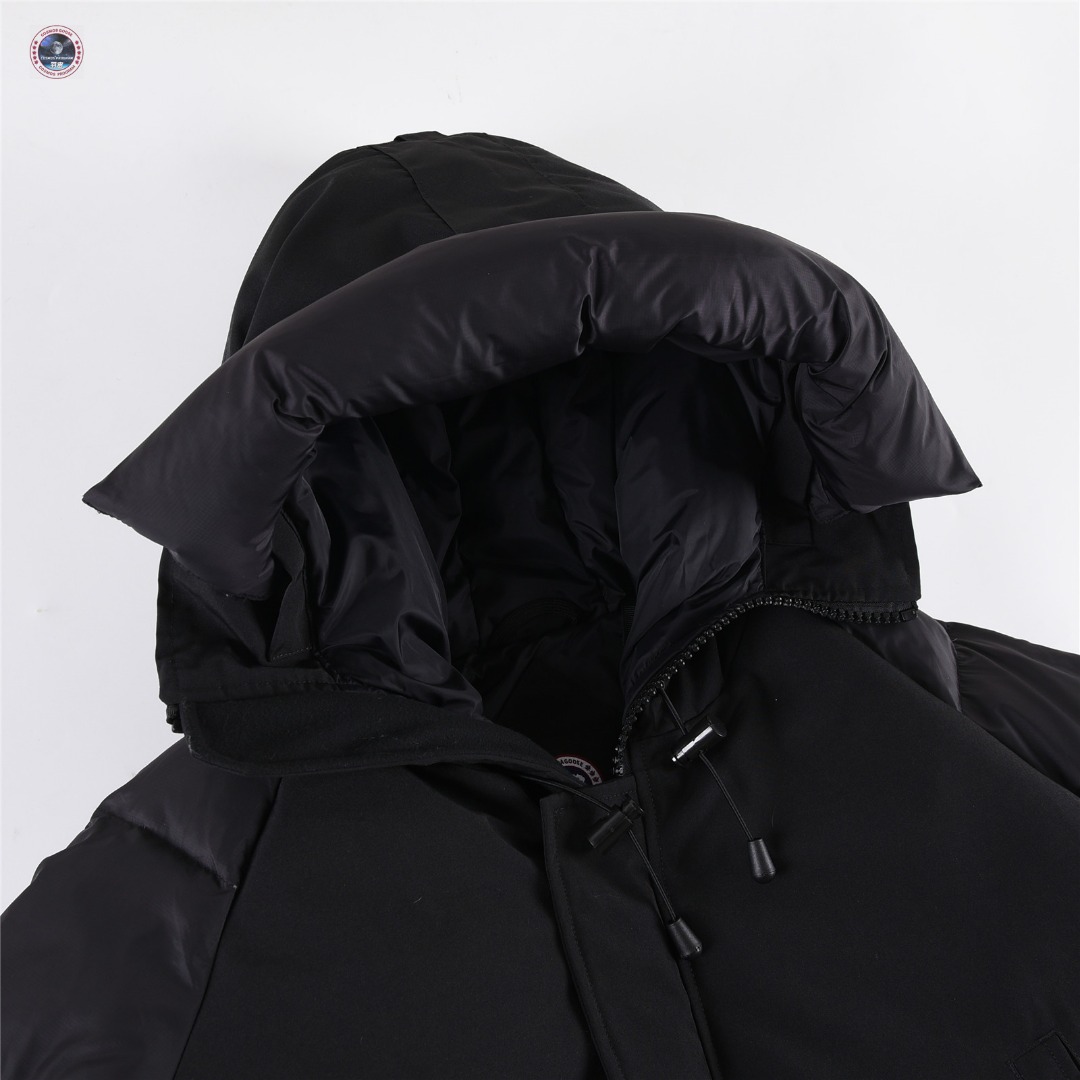 Canada Goose Junction Puffer Down Vest with Logo Patch– Black