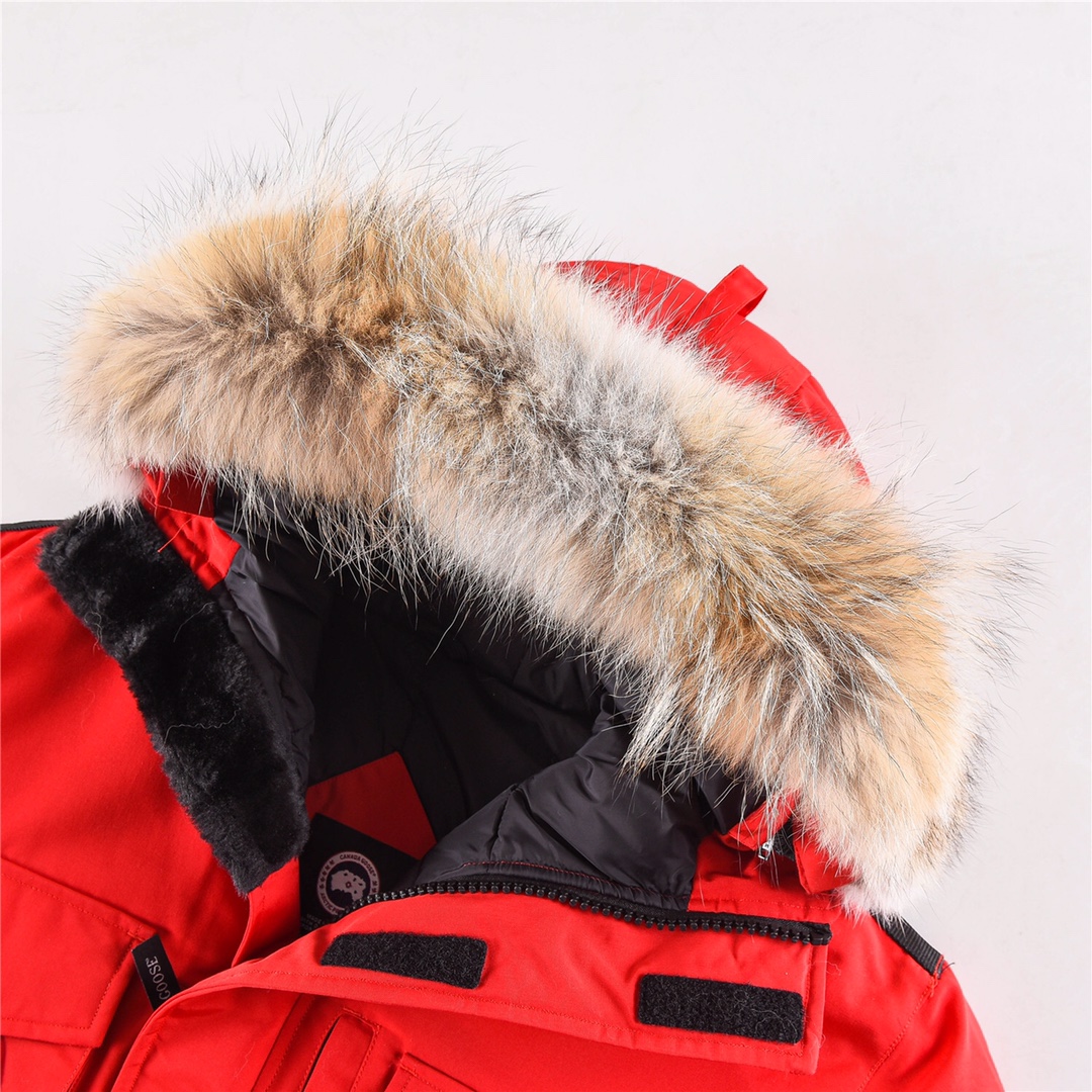 Canada Goose 10 Classic Down Jacket – Red