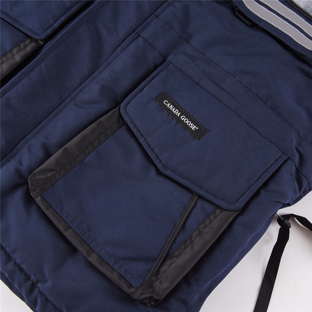 Canada Goose 10 Classic Down Jacket – Dark Blue