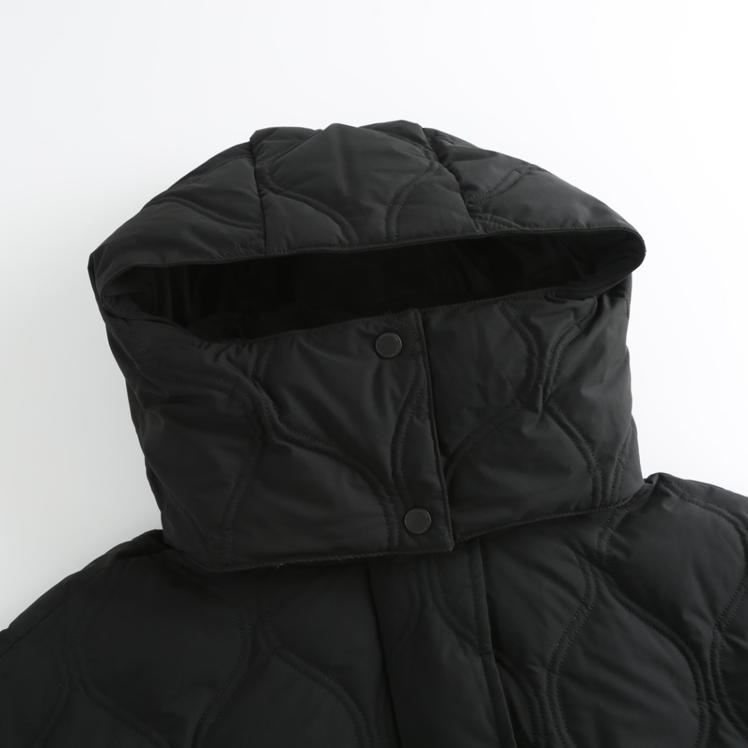 Canada Goose Women’s Hooded Down Jacket Black