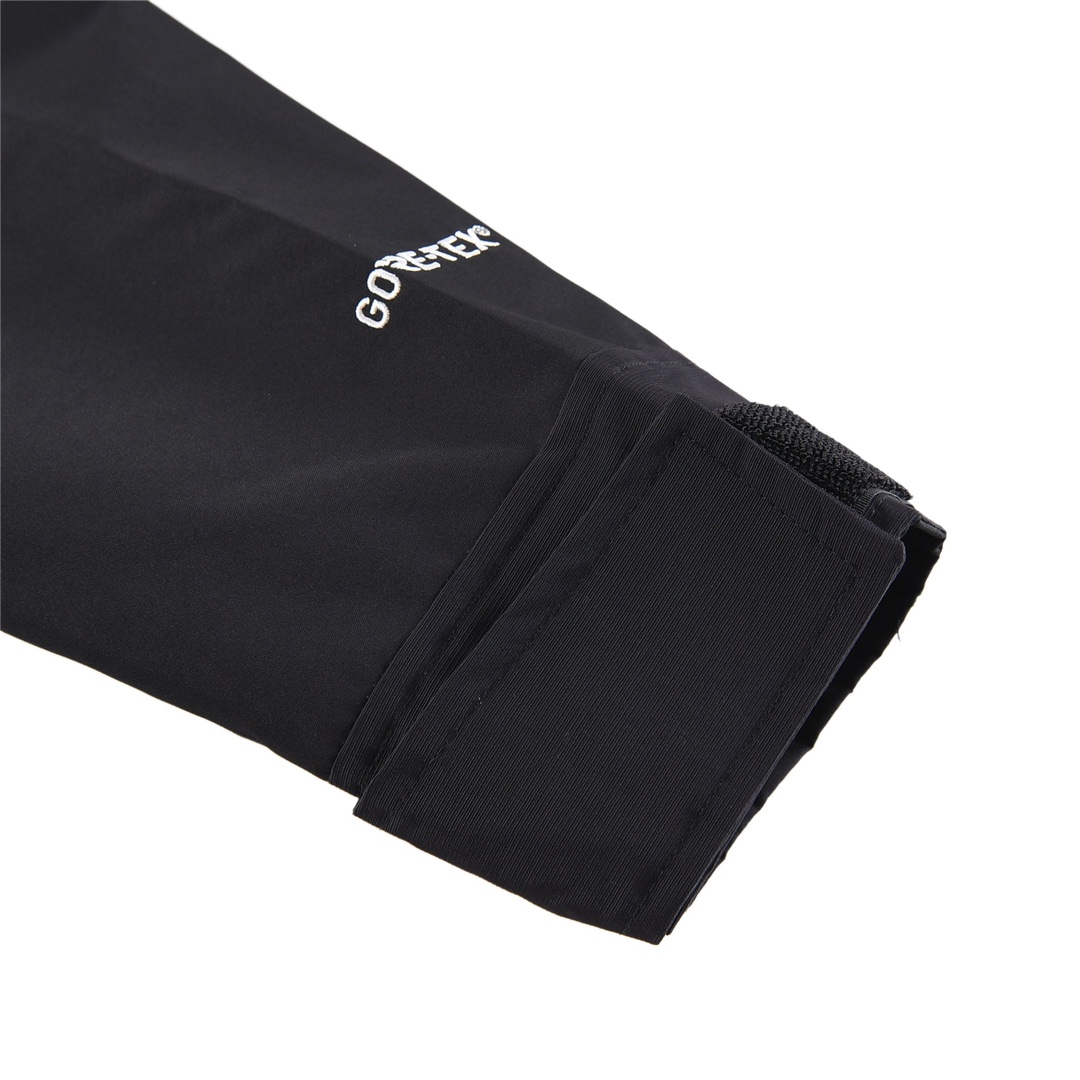 THE NORTH FACE 1990 Classic Outdoor Waterproof Jacket– Black