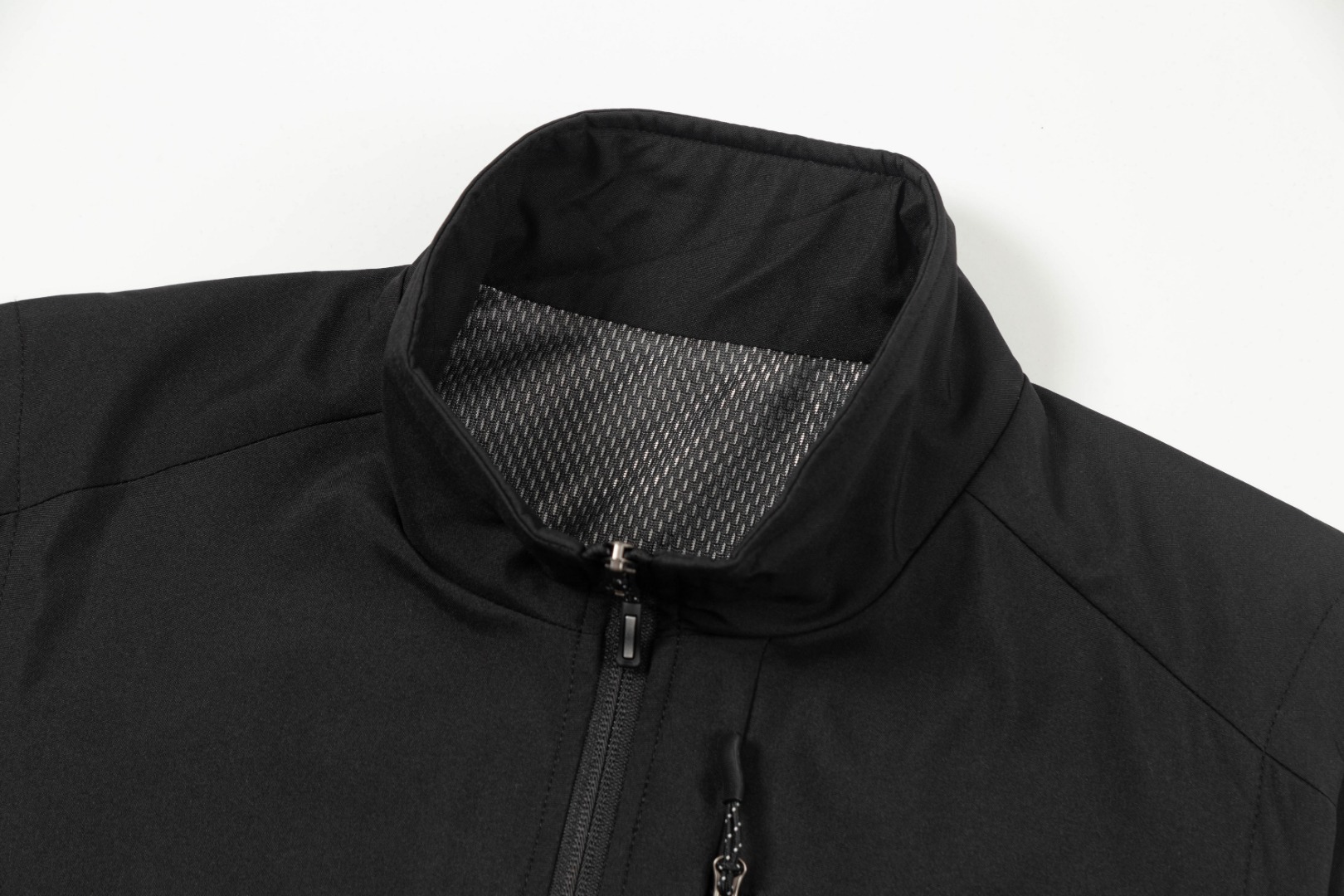 THE NORTH FACE SS New Outdoor Windproof, Water-Resistant, Breathable Lightweight Vest– Black