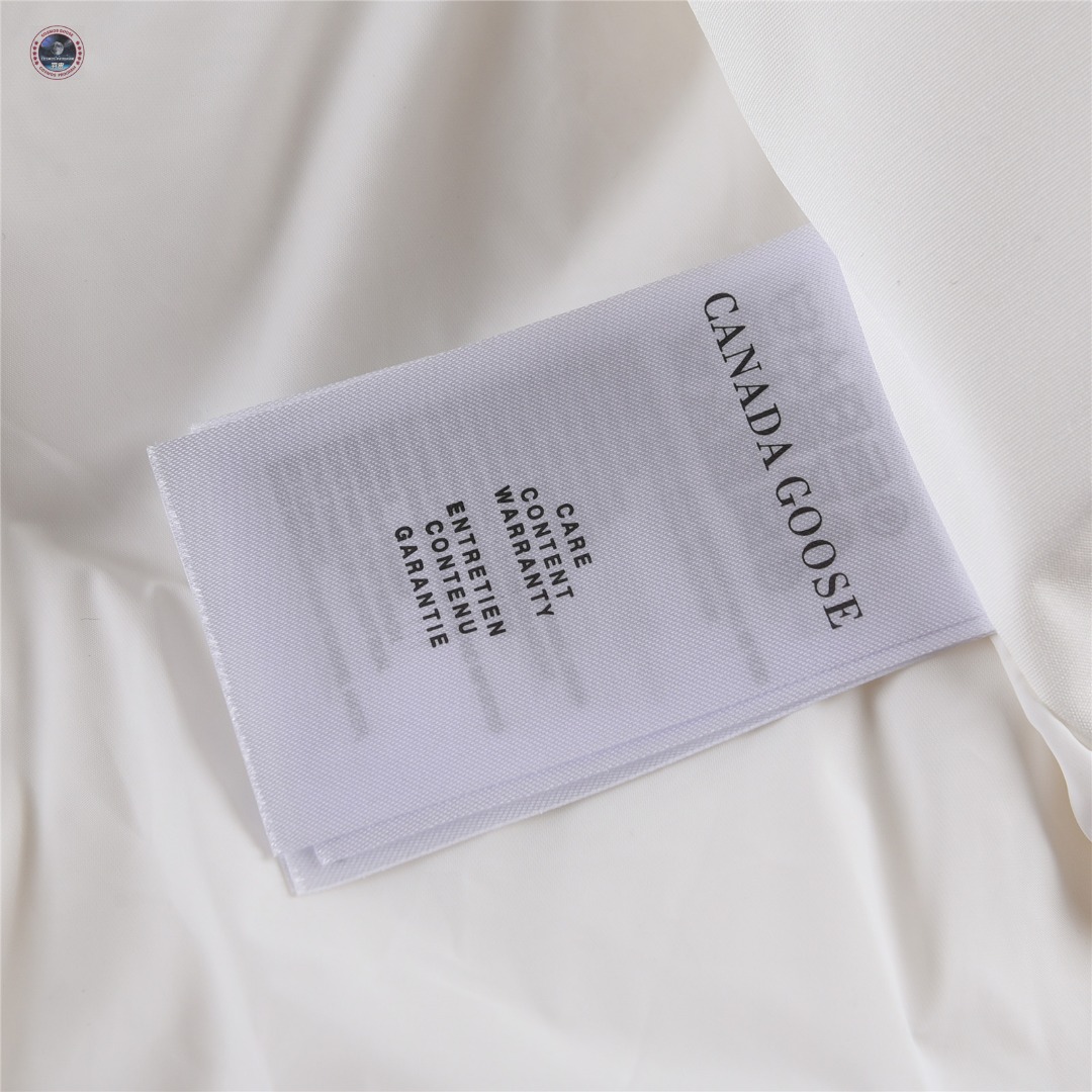 Canada Goose Junction Puffer Down Vest with Logo Patch– White